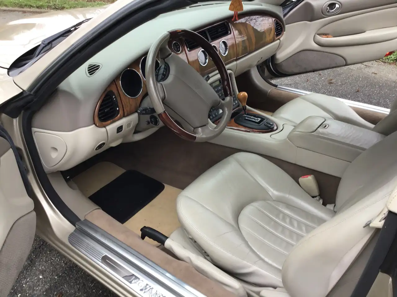 Jaguar XK8 Cabriolet, foto 5