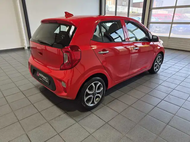 Kia Picanto view 5