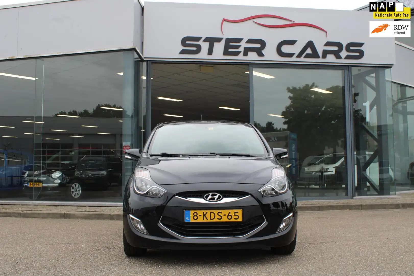 Hyundai iX20 1.4i i-Magine, Navi, Achter camera, Airco, Trekhaa Negro - 1