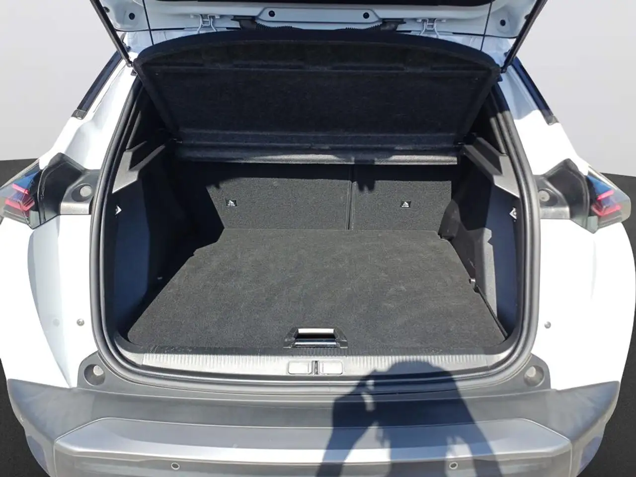 Peugeot 2008 Neuer 2008 Allure PureTech 100, миниатюра 7