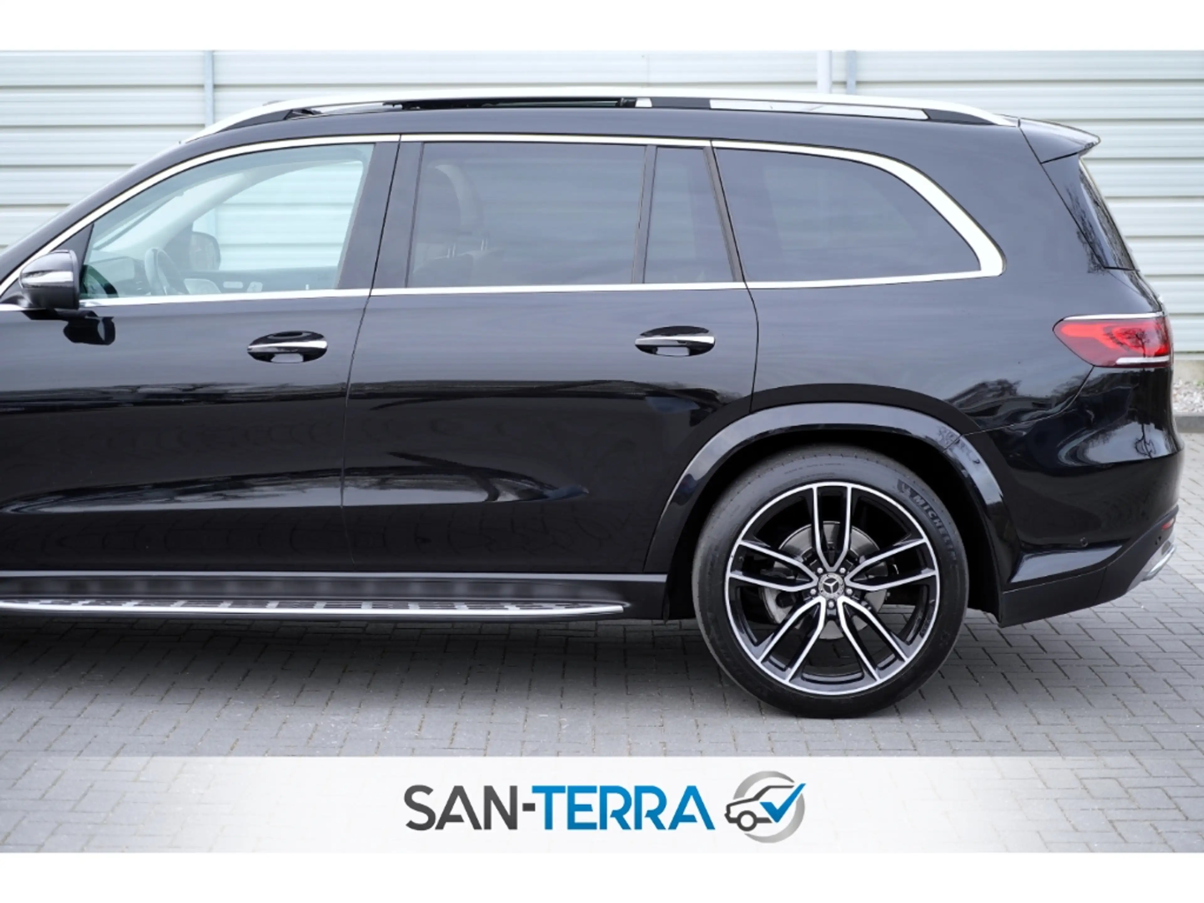 Mercedes-Benz GLS 400 d 4M AMG DESIGNO MULTIBEAM*KEYLESS*360-KAMERA*PANO — photo 9