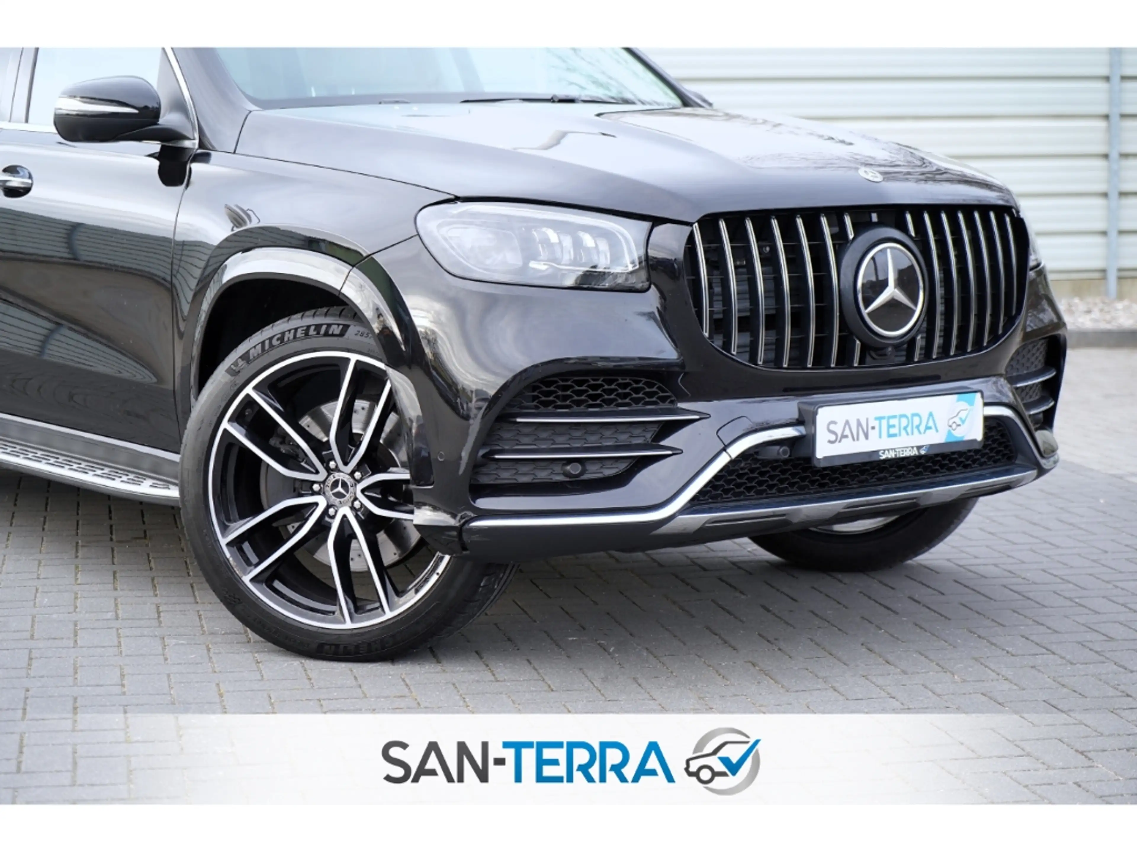 Mercedes-Benz GLS 400 d 4M AMG DESIGNO MULTIBEAM*KEYLESS*360-KAMERA*PANO — photo 2