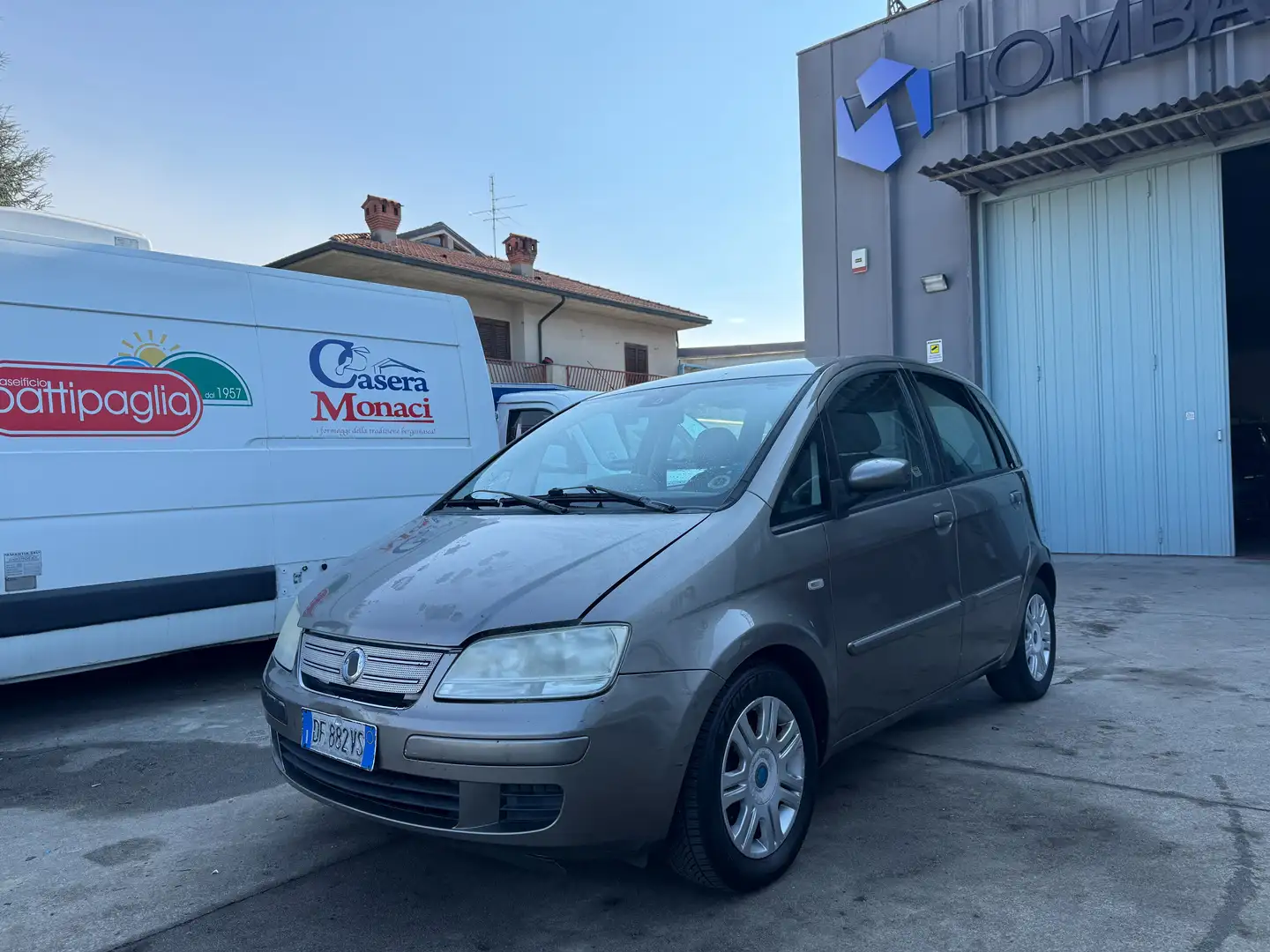 Fiat Idea 1.4/IDEAL PER NEOPATENTATI/2006 Grau - 1