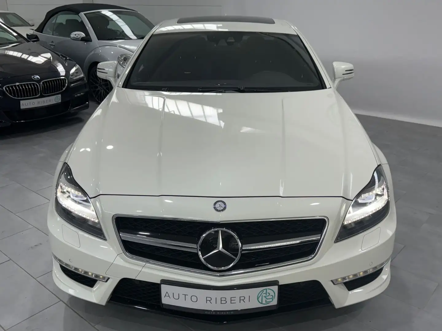 Mercedes-Benz CLS 63 AMG 4Matic*Schiebe*H&K*LED*RFK*Memory Alb - 2