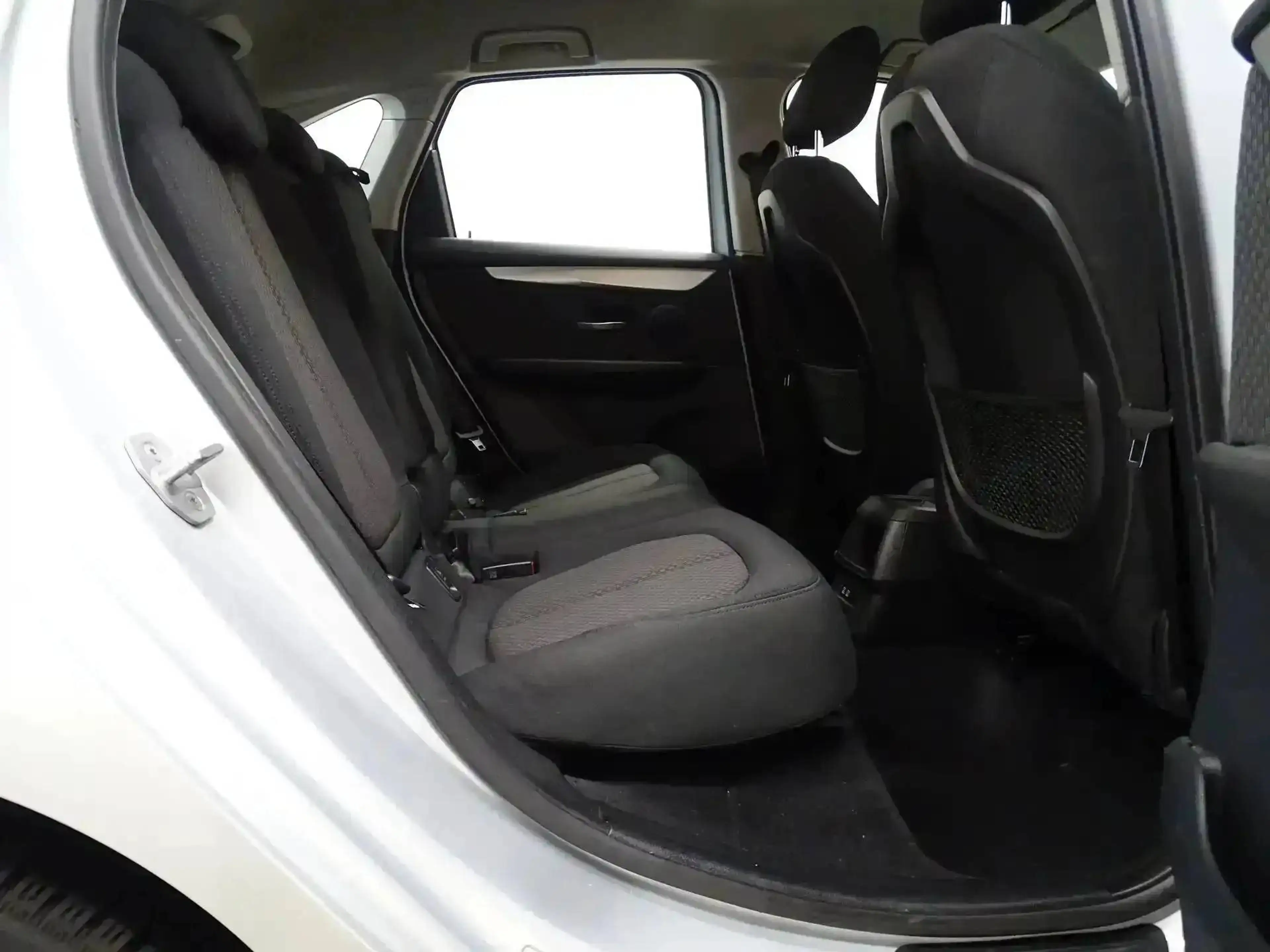 BMW 216 d Active Tourer **FACELIFT-NAVI-CRUISE-PDC** — photo 8