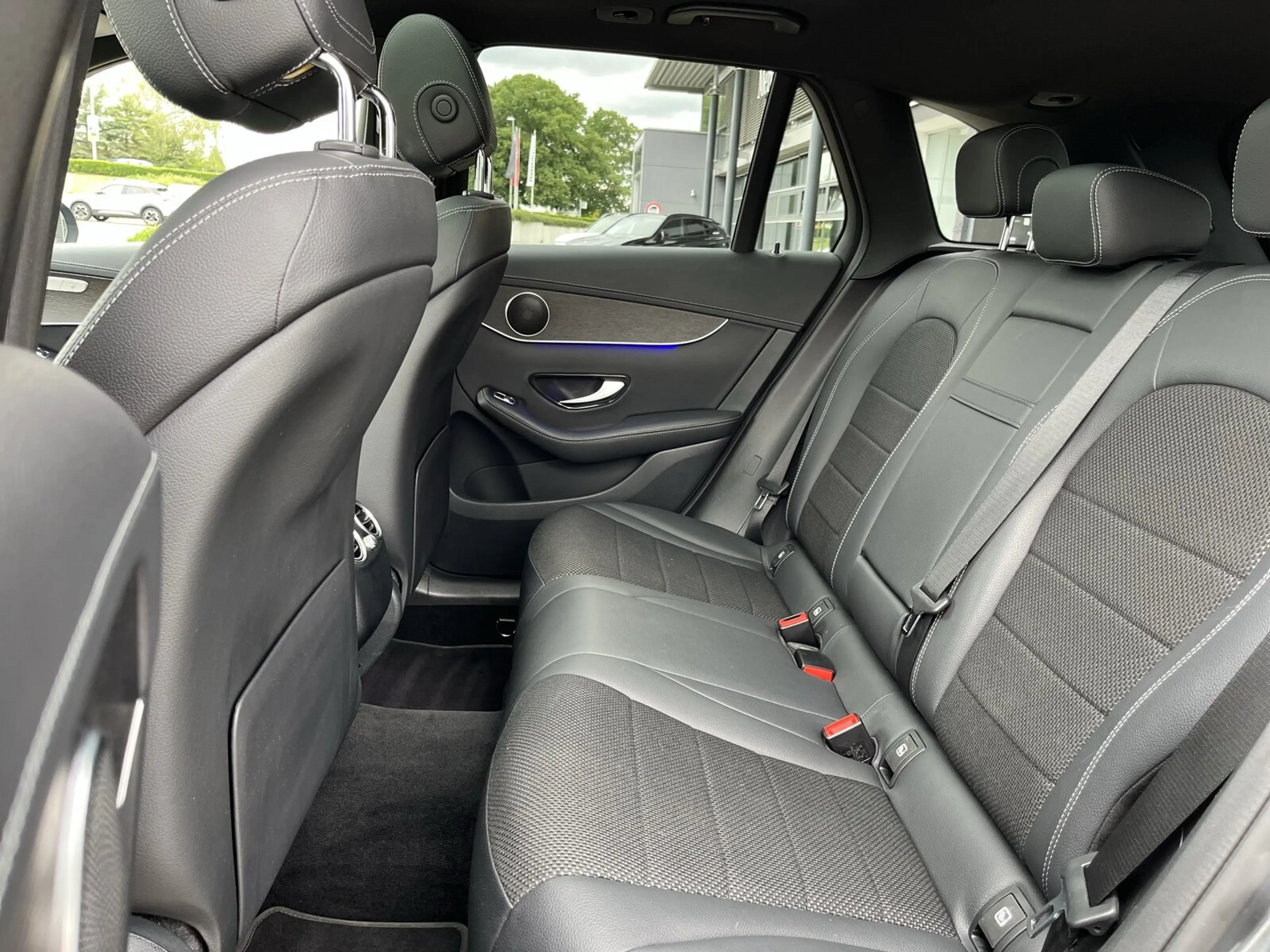 Mercedes-Benz GLC 400 GLC 400 d 4MATIC EXCLUSIVE Interieur/Navi/Autom. — photo 11