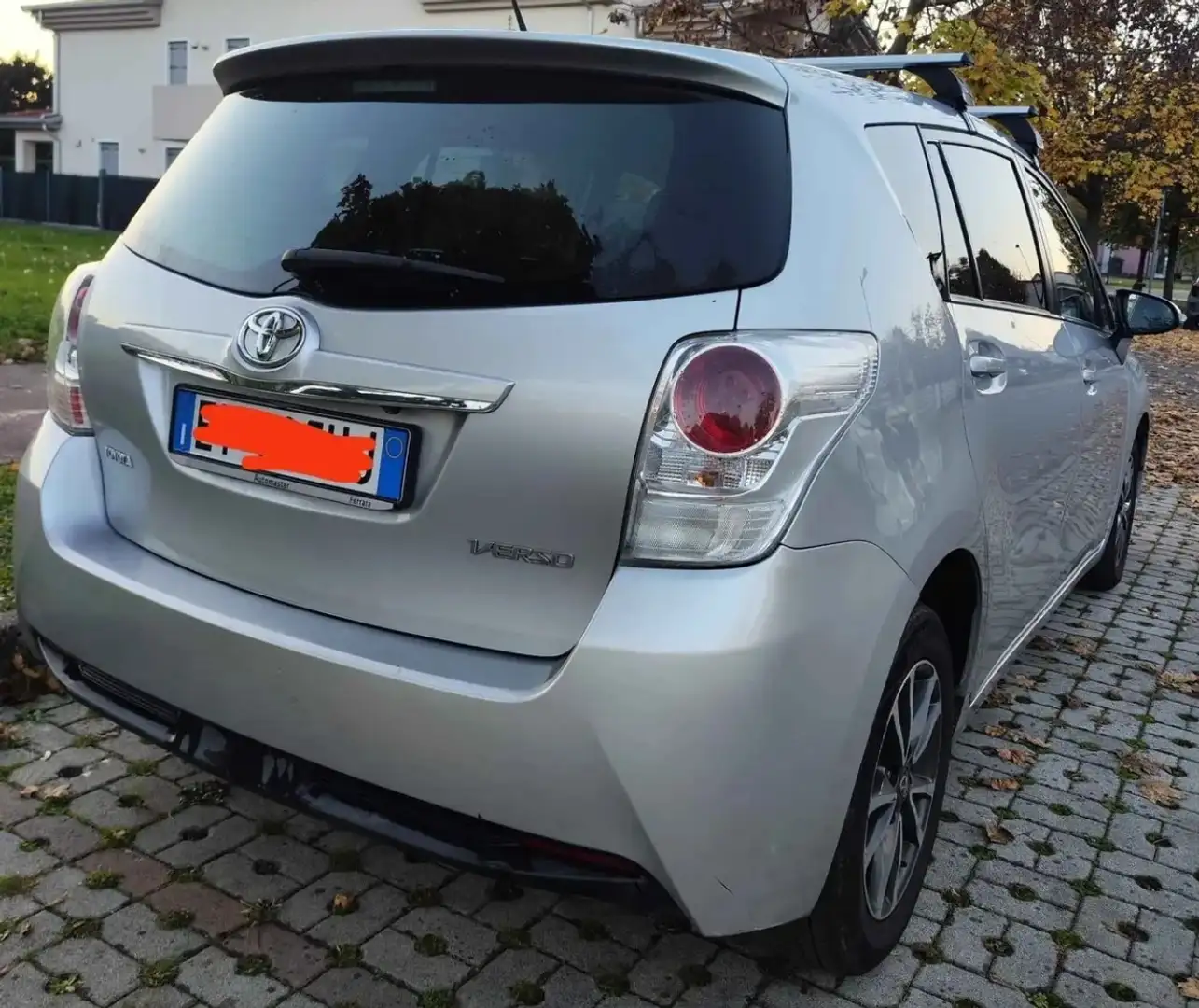 Toyota Verso 1.6 diesel 7 posti 175.000km anno 2015 - 2