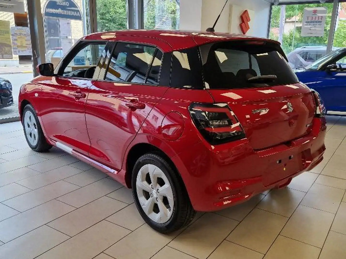 Suzuki Swift Swift 1.2 manueel gl+ versie Rood - 1