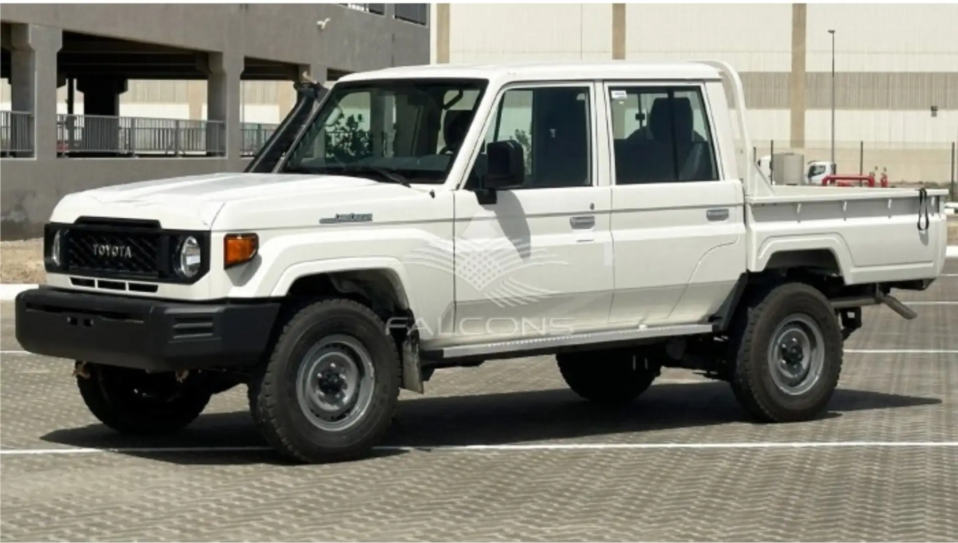Toyota Land Cruiser HZJ 79 DC 4.2L D 6 CYL 2025 *FOR EXPORT OUT OF EU* Biały - 2