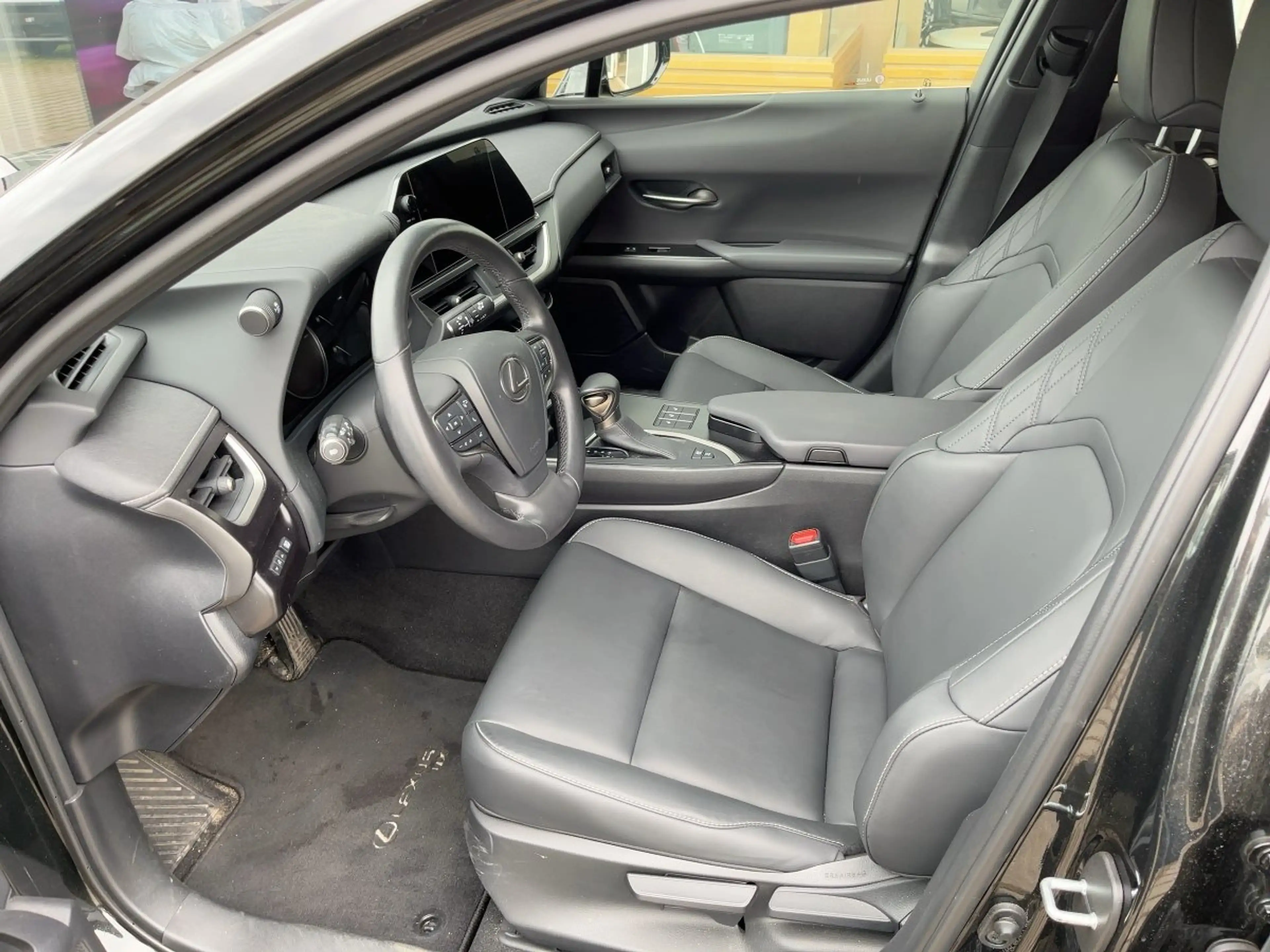 Lexus UX 250h F Sport Design Navi*ACC*KAM*SHZ*DAB — photo 8