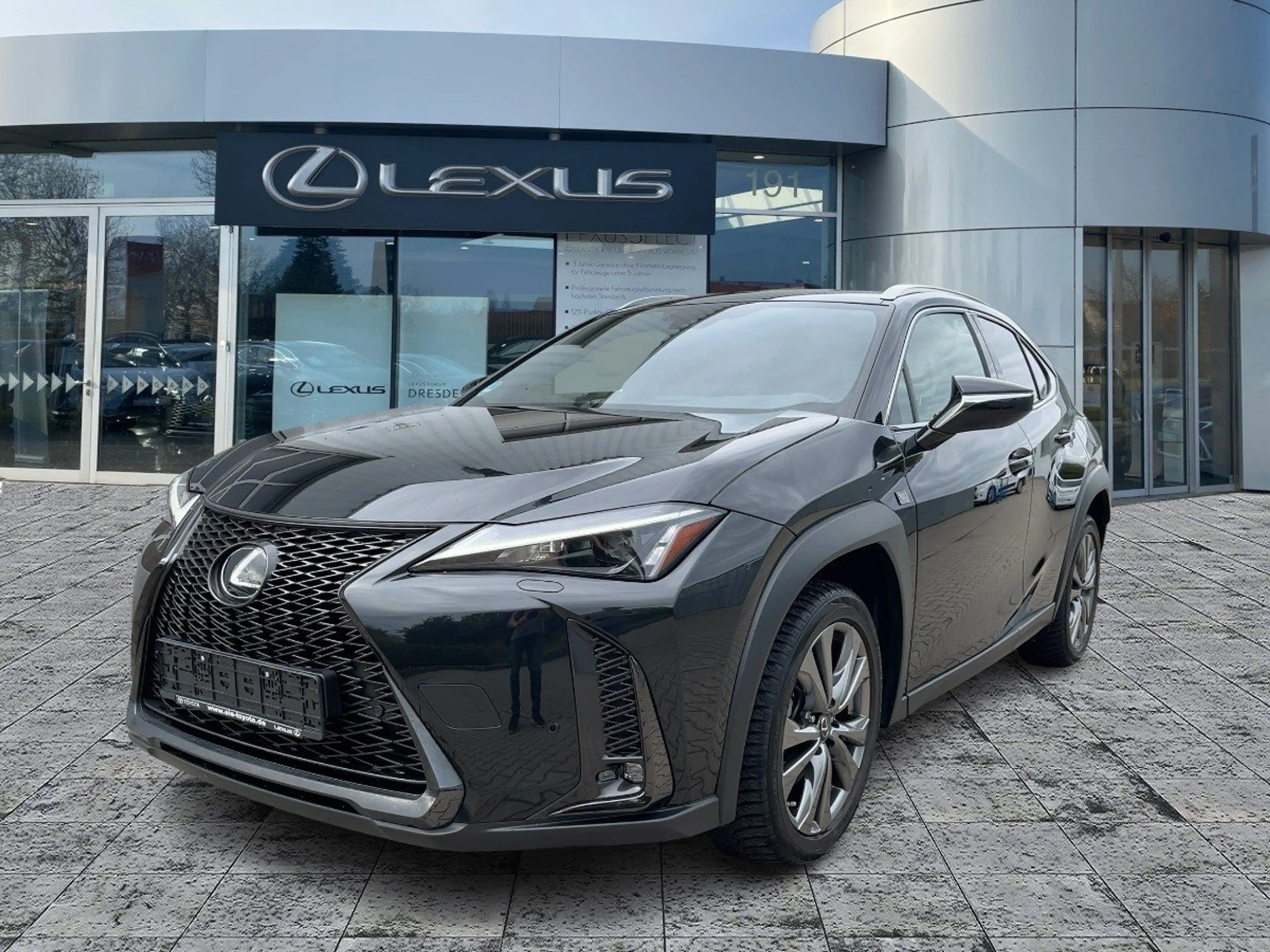 Lexus UX 250h F Sport Design Navi*ACC*KAM*SHZ*DAB — photo 2