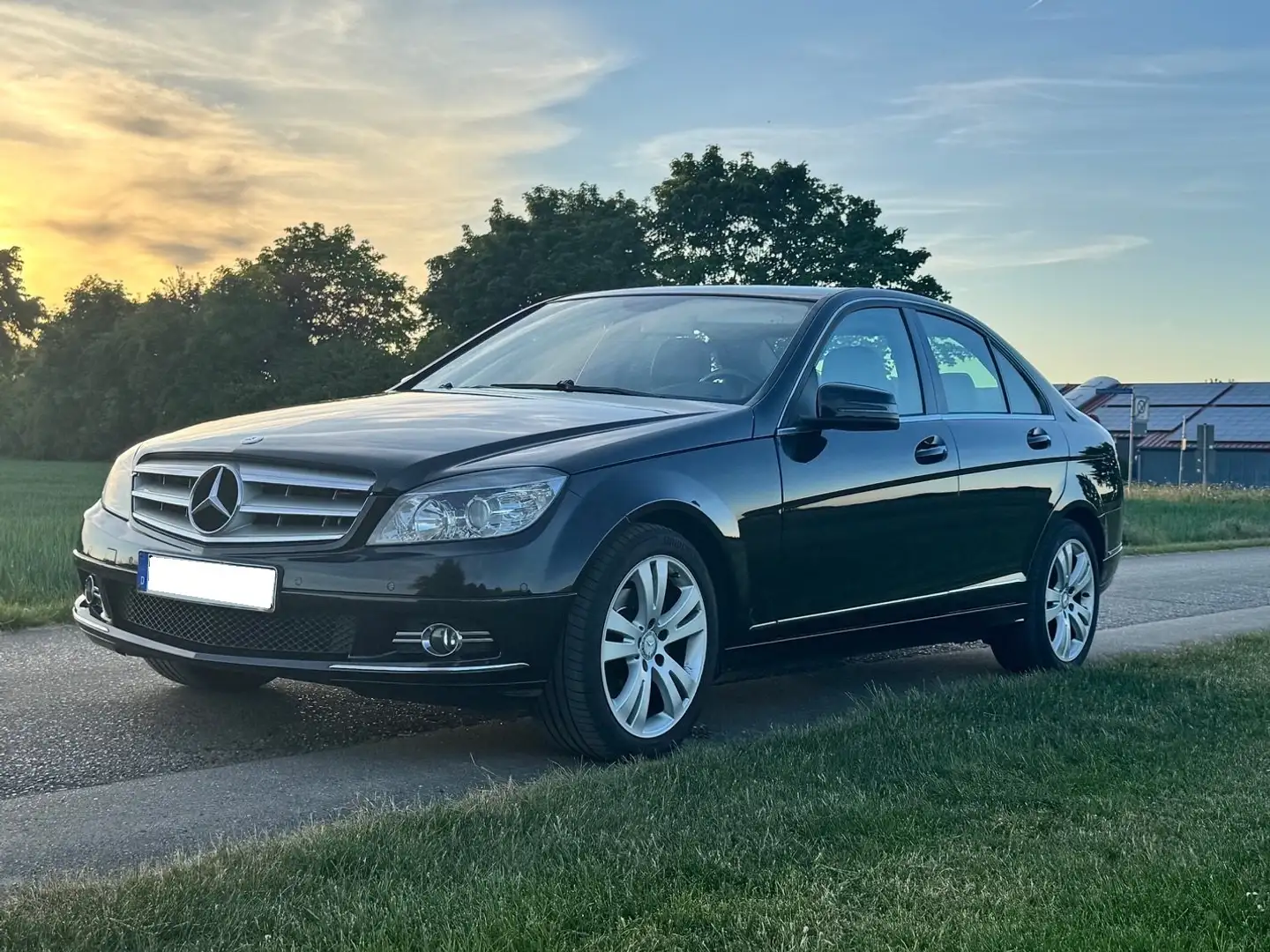 Mercedes-Benz C 180 C 180 CGI Automatik BlueEFFICIENCY Avantgarde Czarny - 1