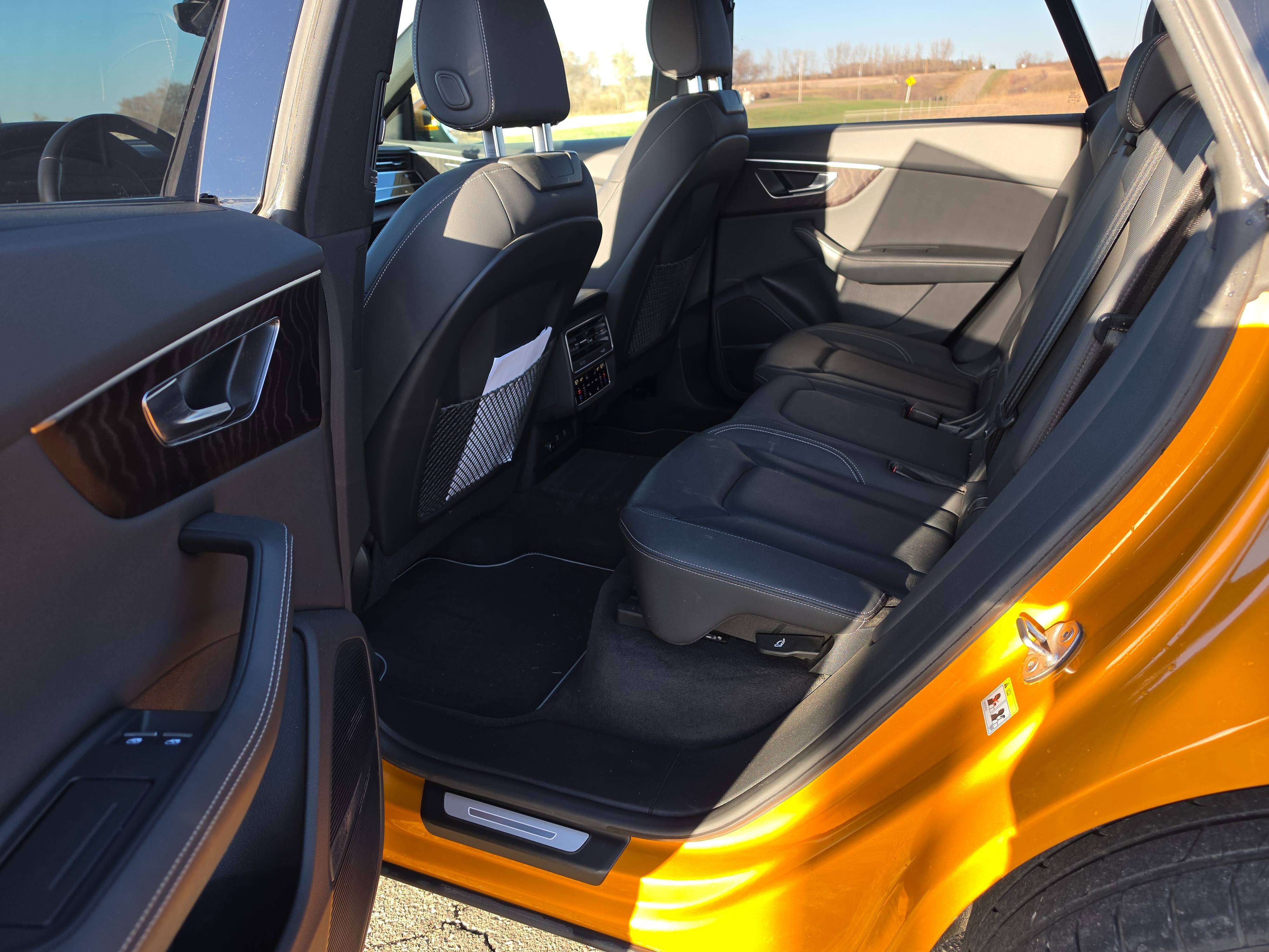 2021 Audi Q8 Technik thumb 12