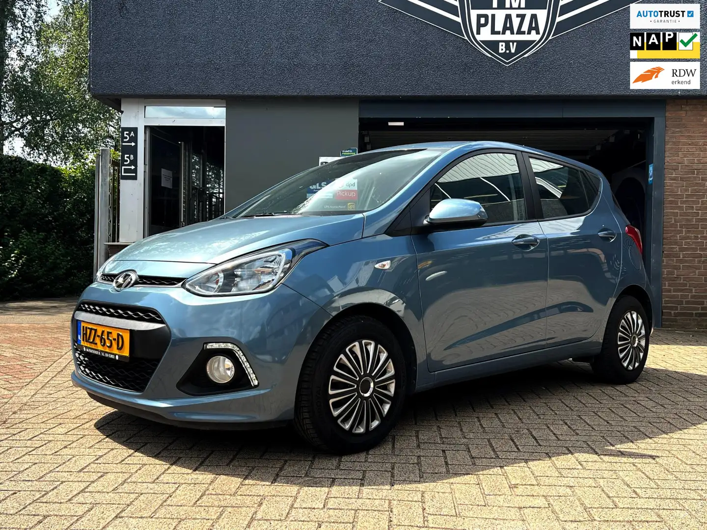 Hyundai i10 1.0i i-Motion Comfort Carplay_Navi_Bluetooth_pdc Bleu - 1