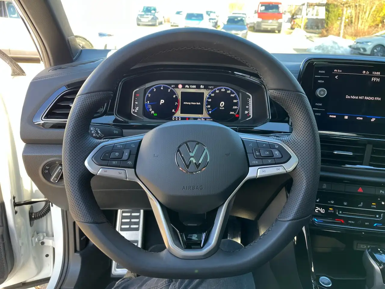 Volkswagen T-Roc 1.5 TSI R-Line 2xKlima ACC AHK AUT Kam. SD 11