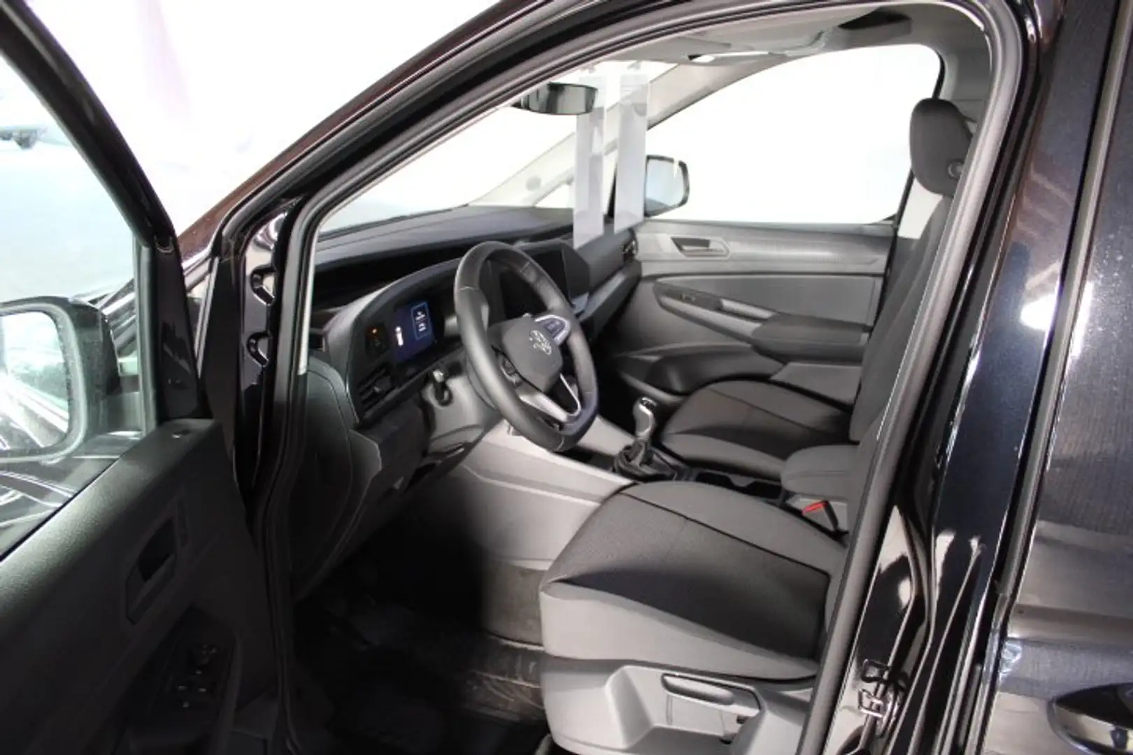 Volkswagen Caddy 1.5TSI Schwarz - 2