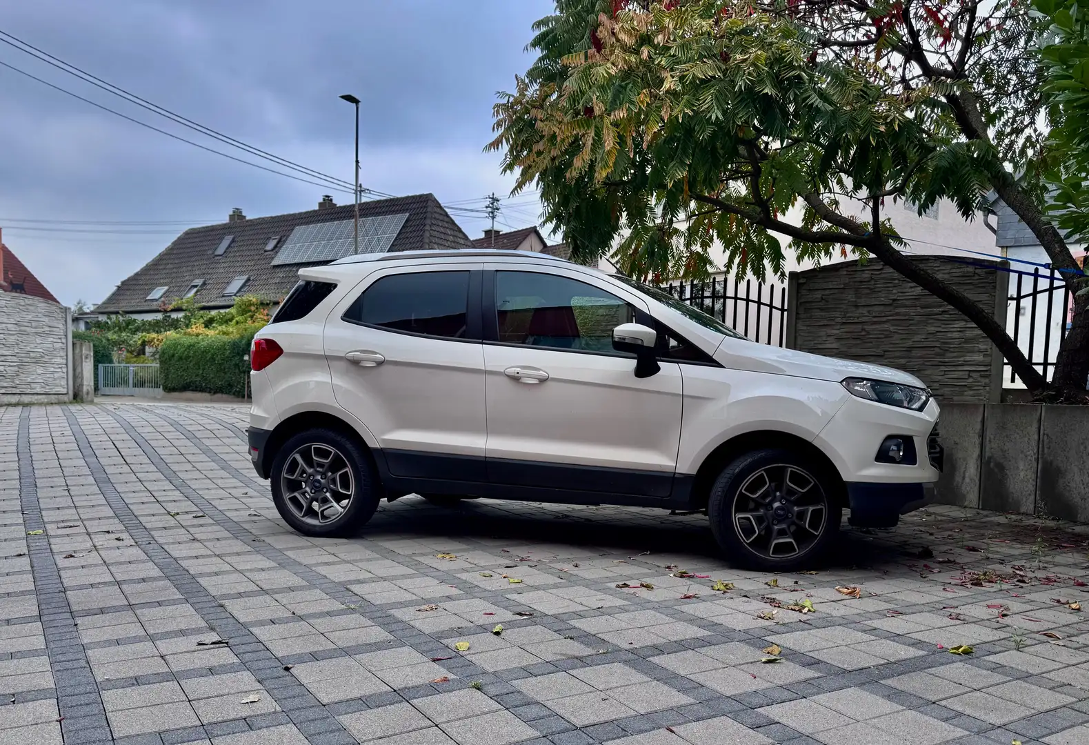 Ford EcoSport ECOSPORT 1.5 Ti-VCT Aut. TREND Weiß - 1