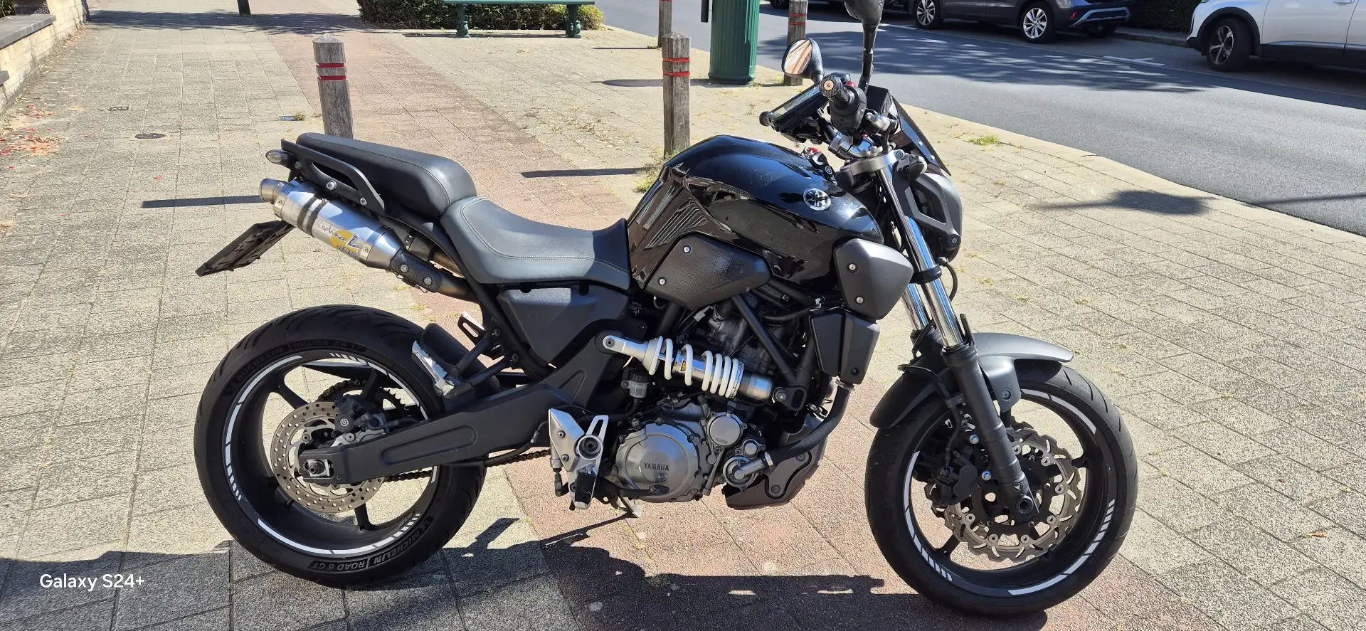 Yamaha MT-03 ligne d'échappement Leo vince Noir - 1