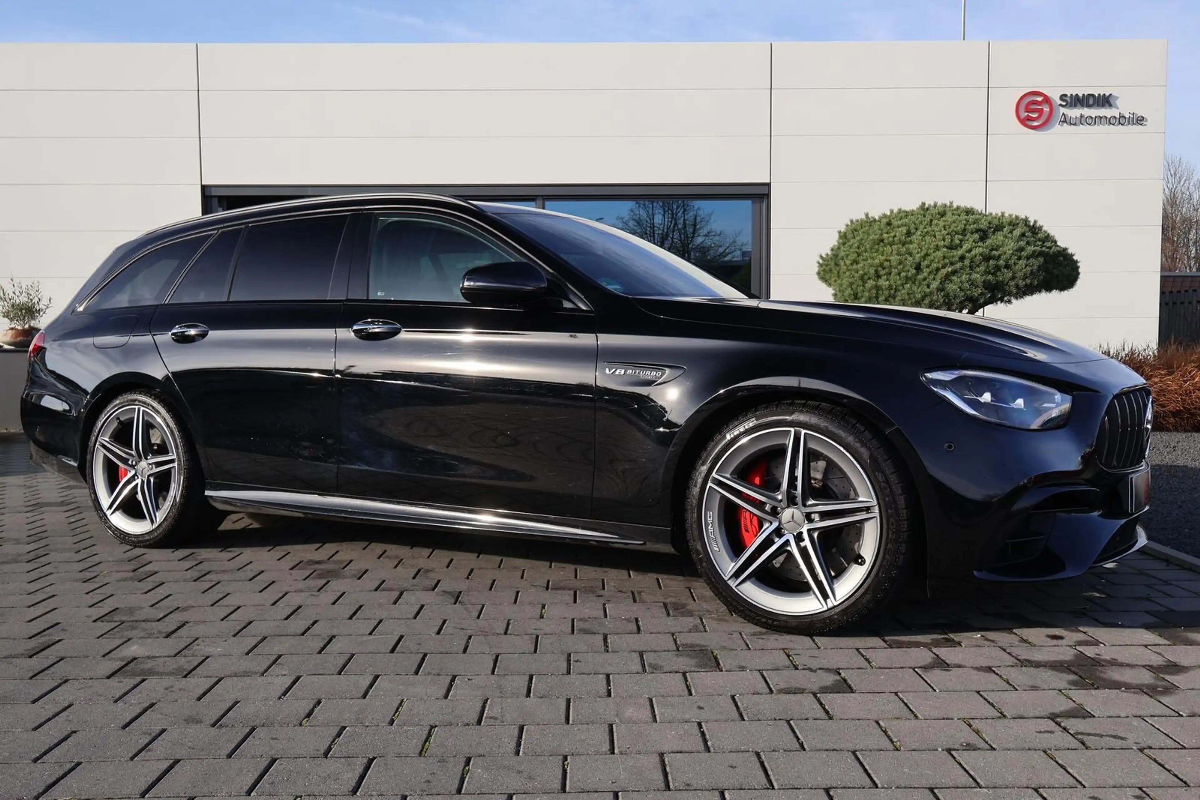 Mercedes-Benz E 63 AMG E 63s T AMG 4M DISTRONIC-Kamera-KeyGo — photo 2