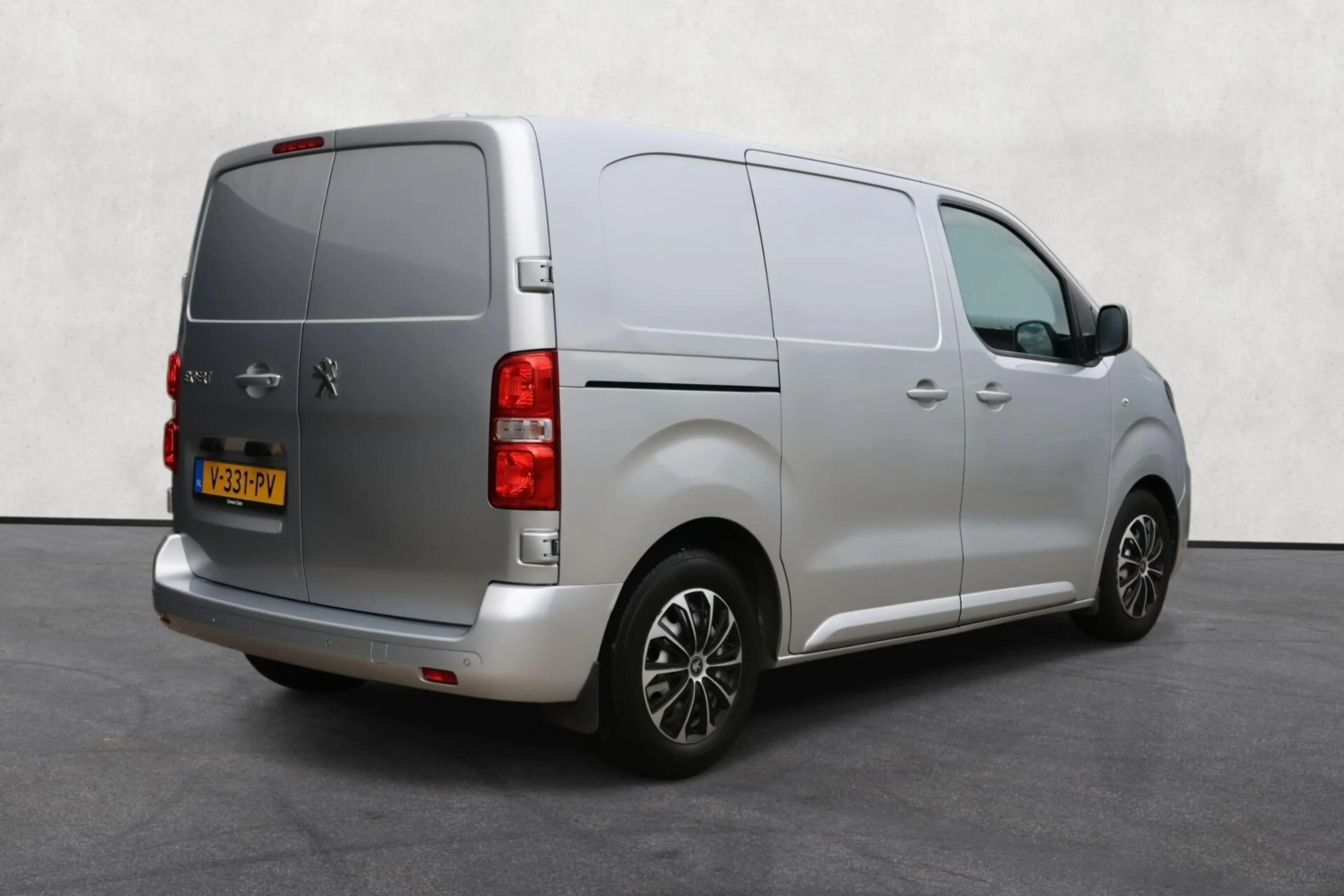 Peugeot Expert Bestel 226C 1.6 BlueHDI 95 Premium — photo 2