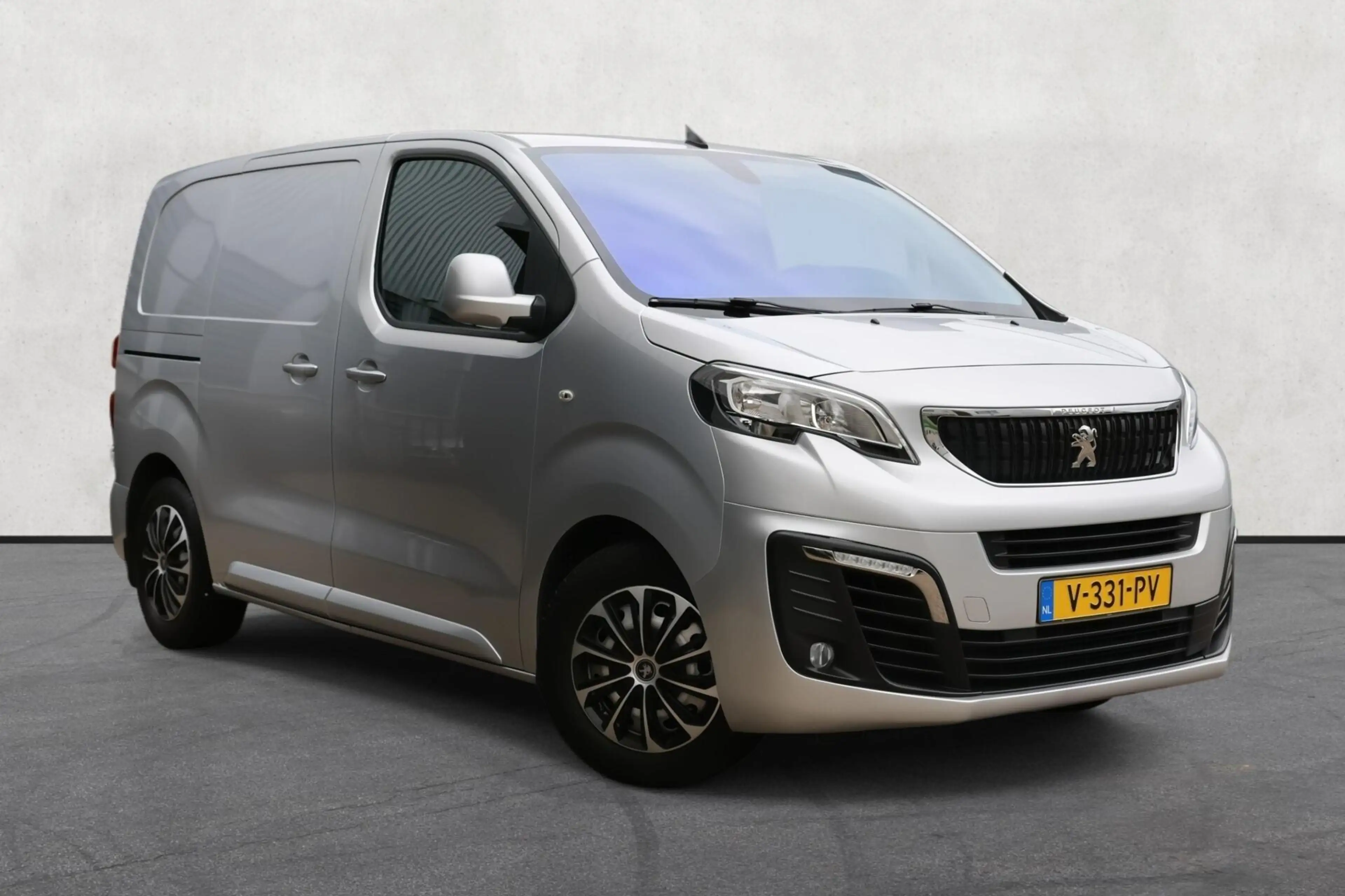 Peugeot Expert Bestel 226C 1.6 BlueHDI 95 Premium — photo 9