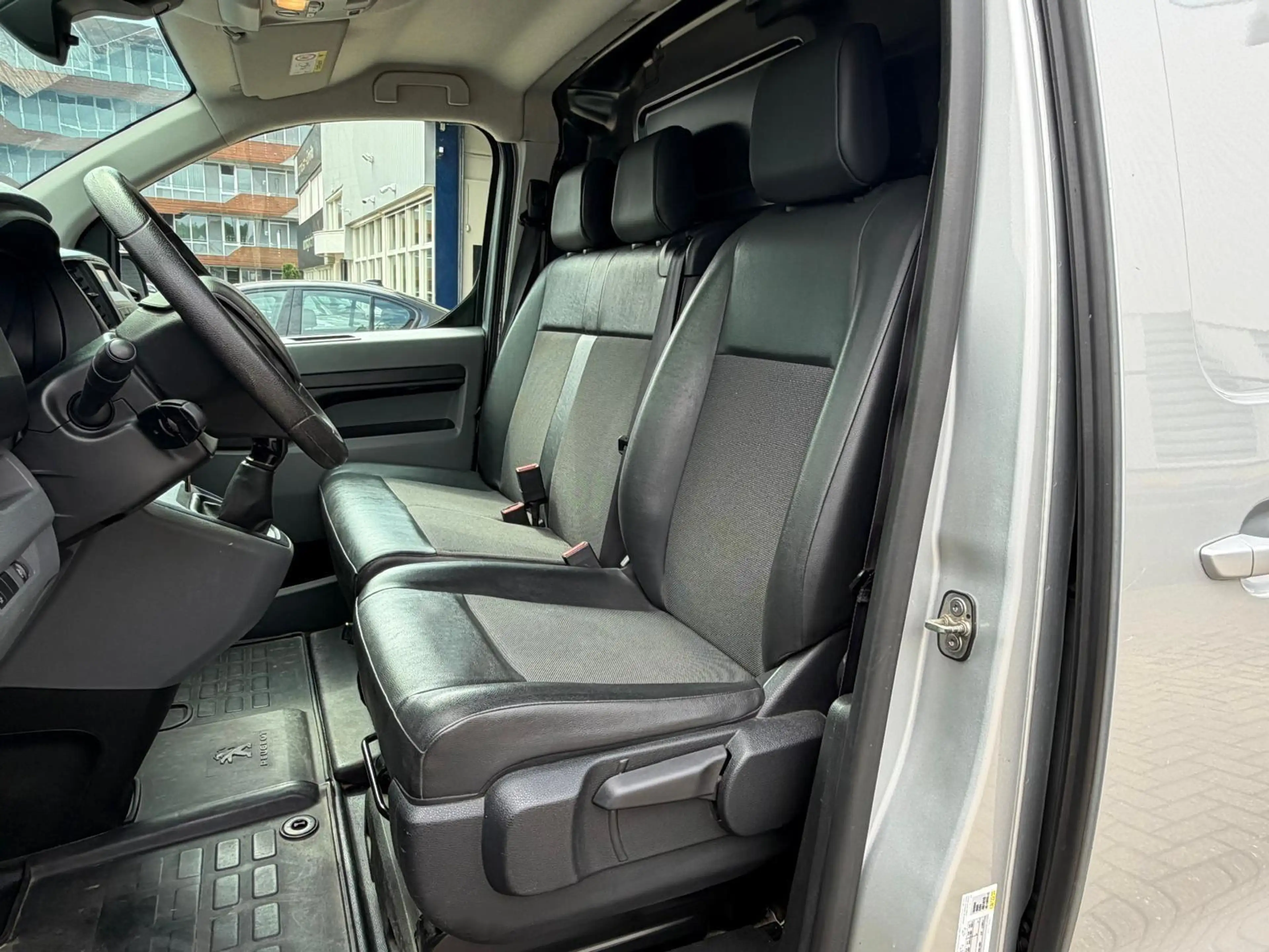 Peugeot Expert Bestel 226C 1.6 BlueHDI 95 Premium — photo 3