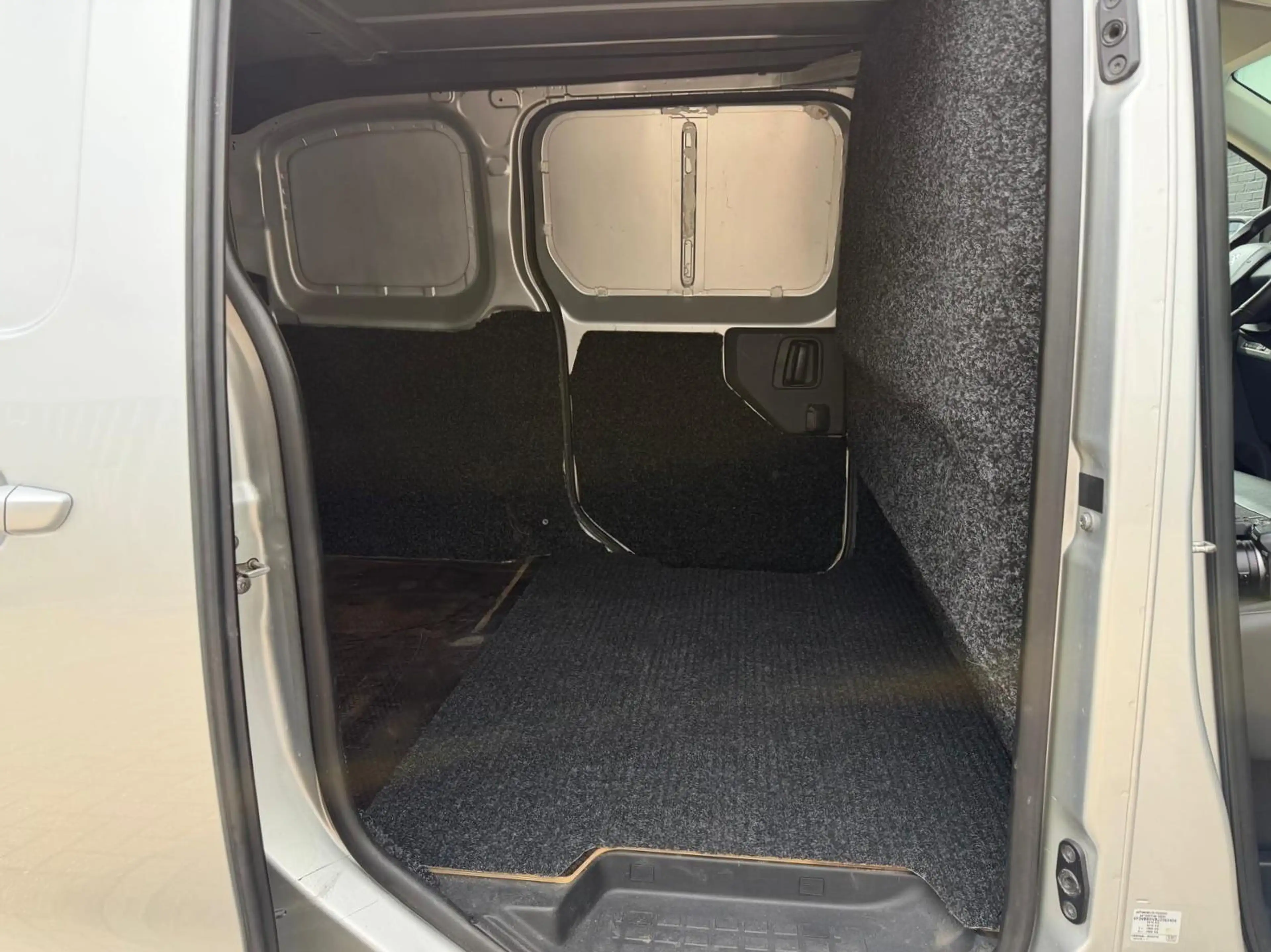 Peugeot Expert Bestel 226C 1.6 BlueHDI 95 Premium — photo 15