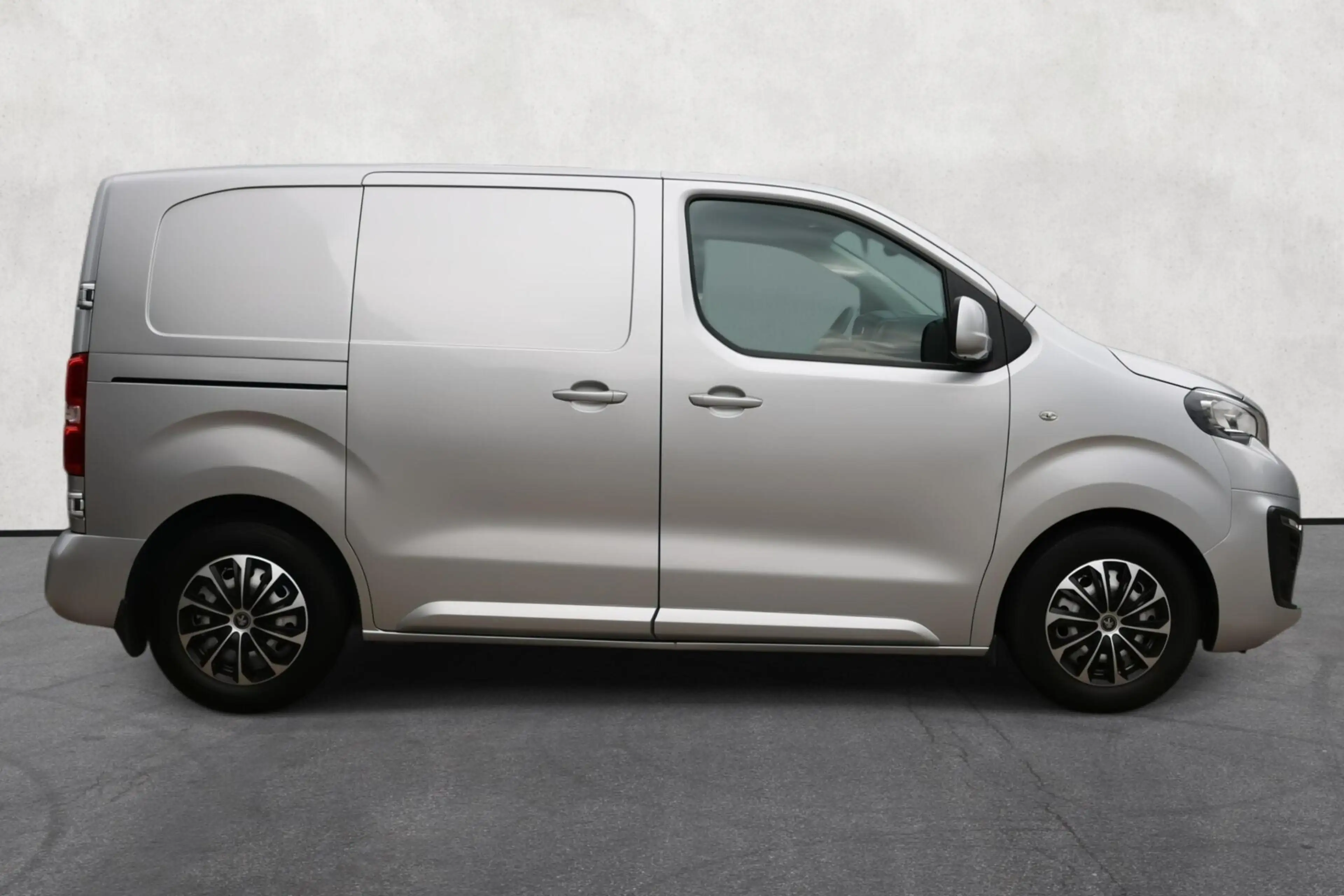 Peugeot Expert Bestel 226C 1.6 BlueHDI 95 Premium — photo 11