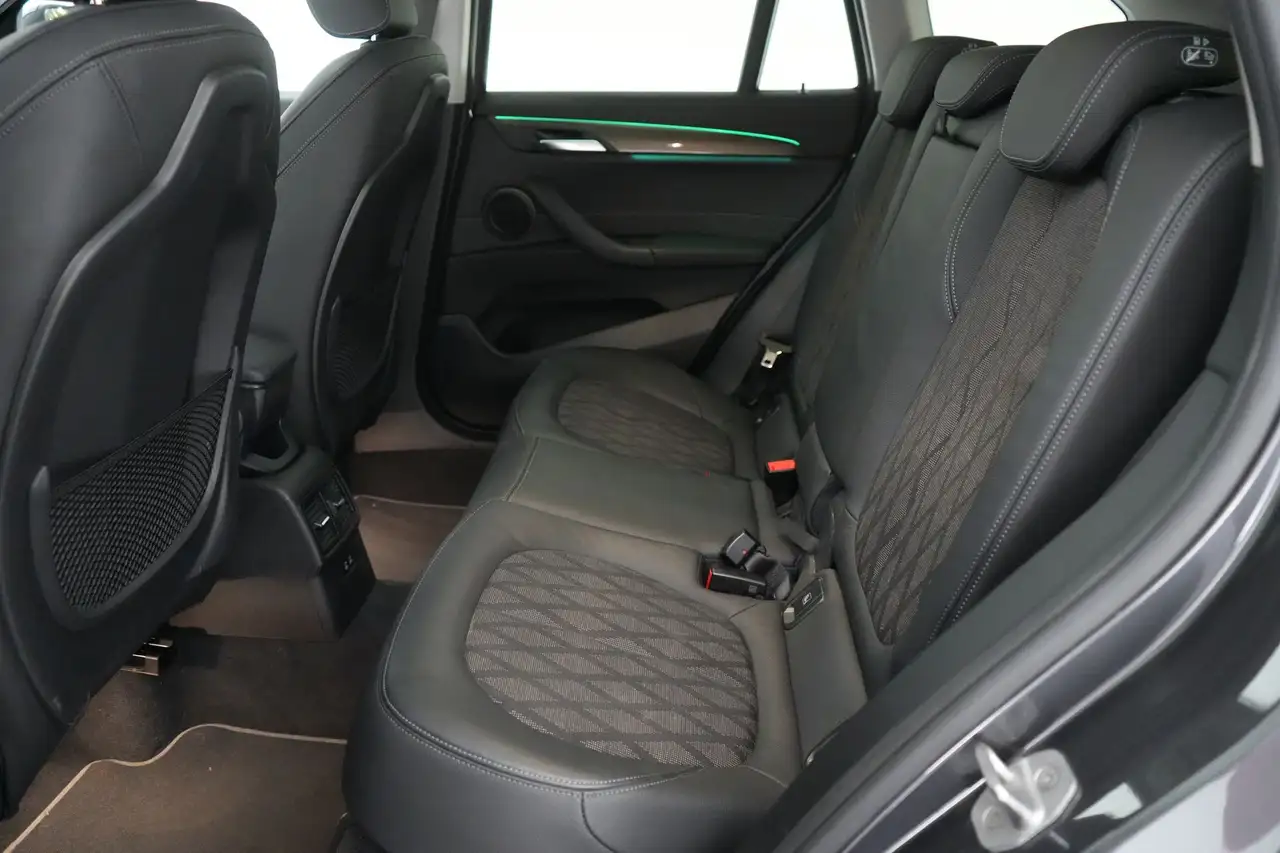 BMW X1 2.0 sDrive18dA xLine Business LEDER/STOF LED GPS P, миниатюра 14