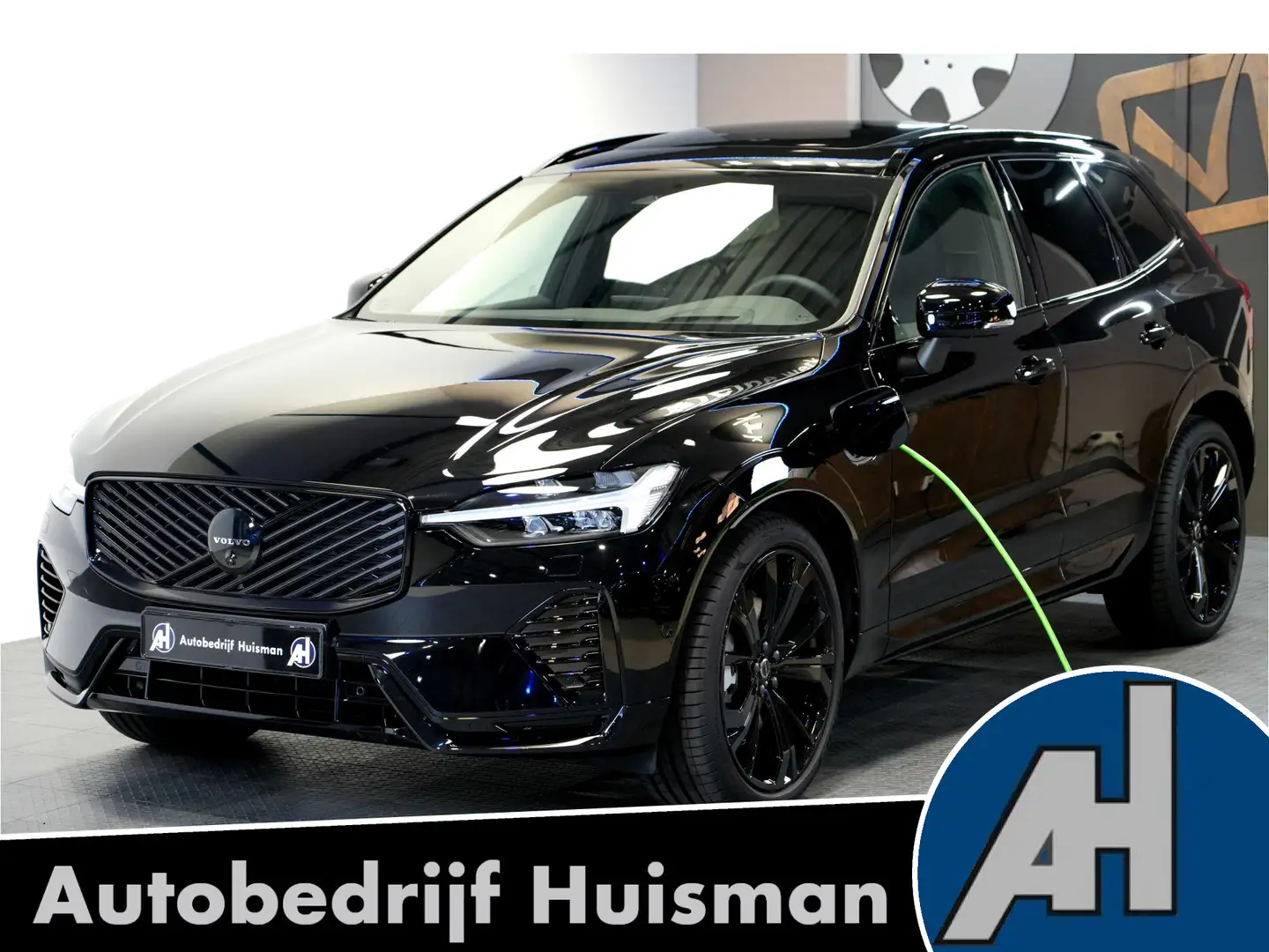 Volvo XC60 2.0 T8 AWD 335kW/456pk Aut8 MJ2026 Plug-in hybrid Schwarz - 1