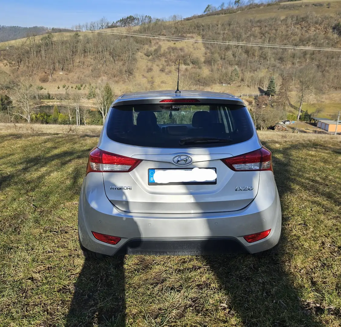 Hyundai iX20 1.6 blue Trend - 2