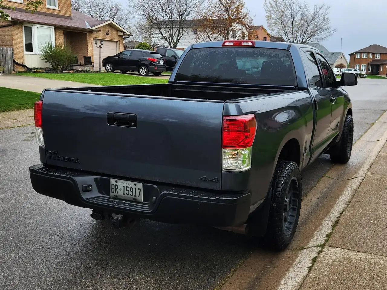 Toyota Tundra снимка Toyota Tundra