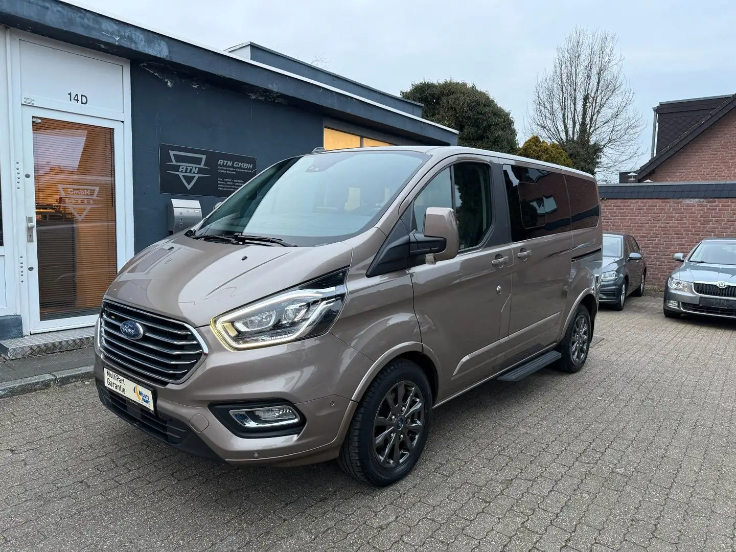 Ford Tourneo Custom 2,0 TDCI Titanium X 8-Sitze Voll Silber - 1