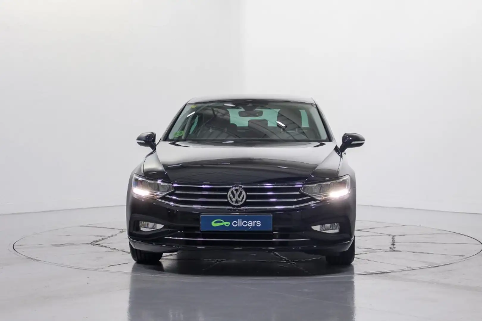 Volkswagen Passat 1.6TDI Executive DSG7 Noir - 2