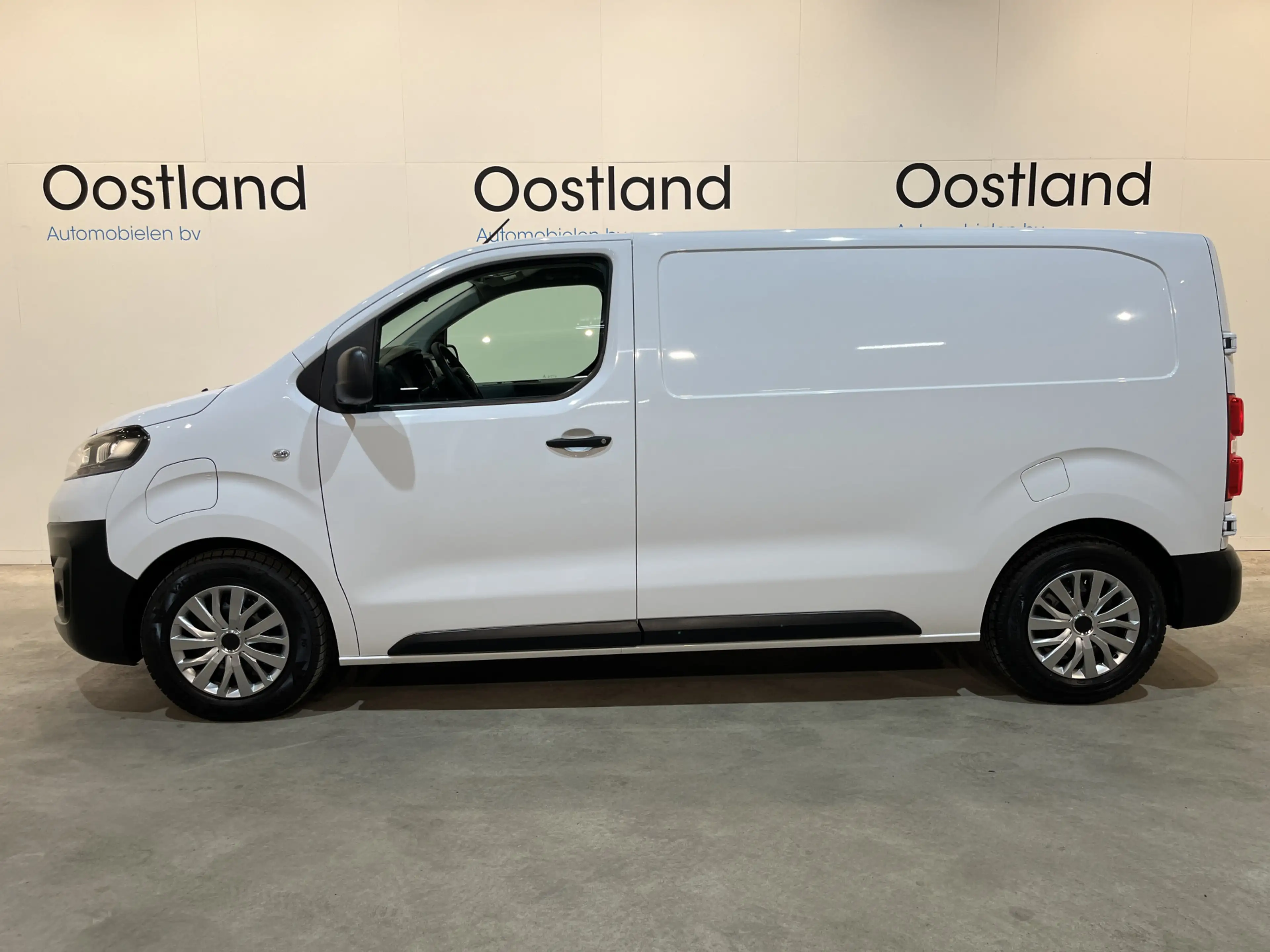 Opel Vivaro-e L2H1 Edition 75 kWh / 100% Elektrisch !! / Kast-in — photo 5