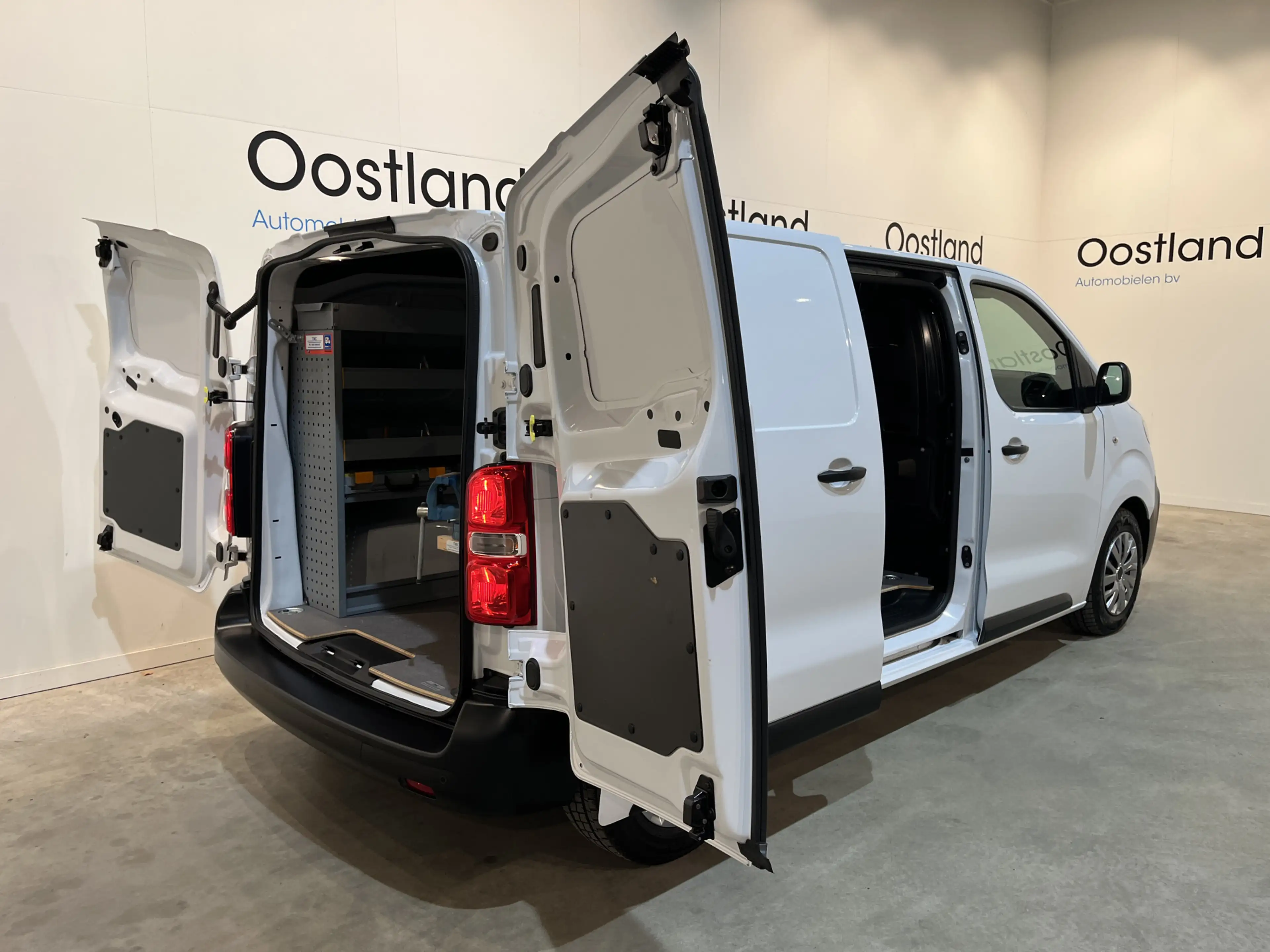 Opel Vivaro-e L2H1 Edition 75 kWh / 100% Elektrisch !! / Kast-in — photo 2
