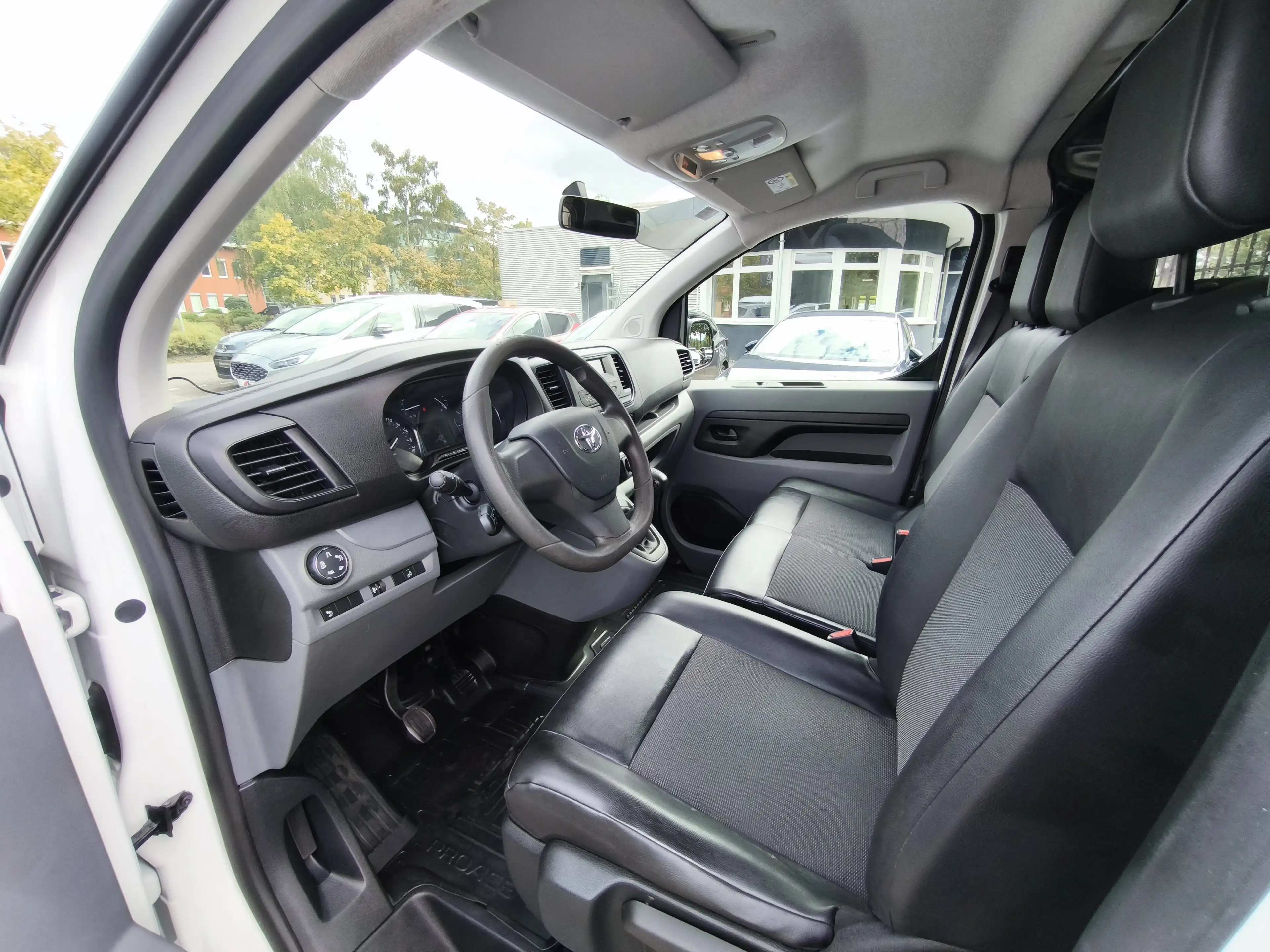 Toyota Proace 1,6 D4D L1 Kasten Meister *Klima*PDC — photo 14