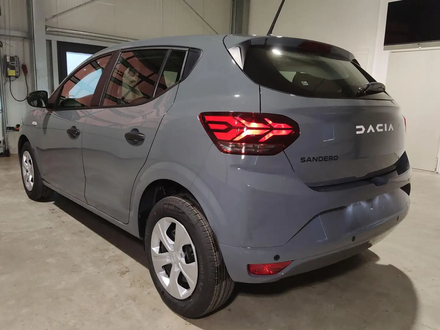 Dacia Sandero Essential TCe 90 PS Klima-DAB-LED-Tempomat-Limi... Grigio - 2