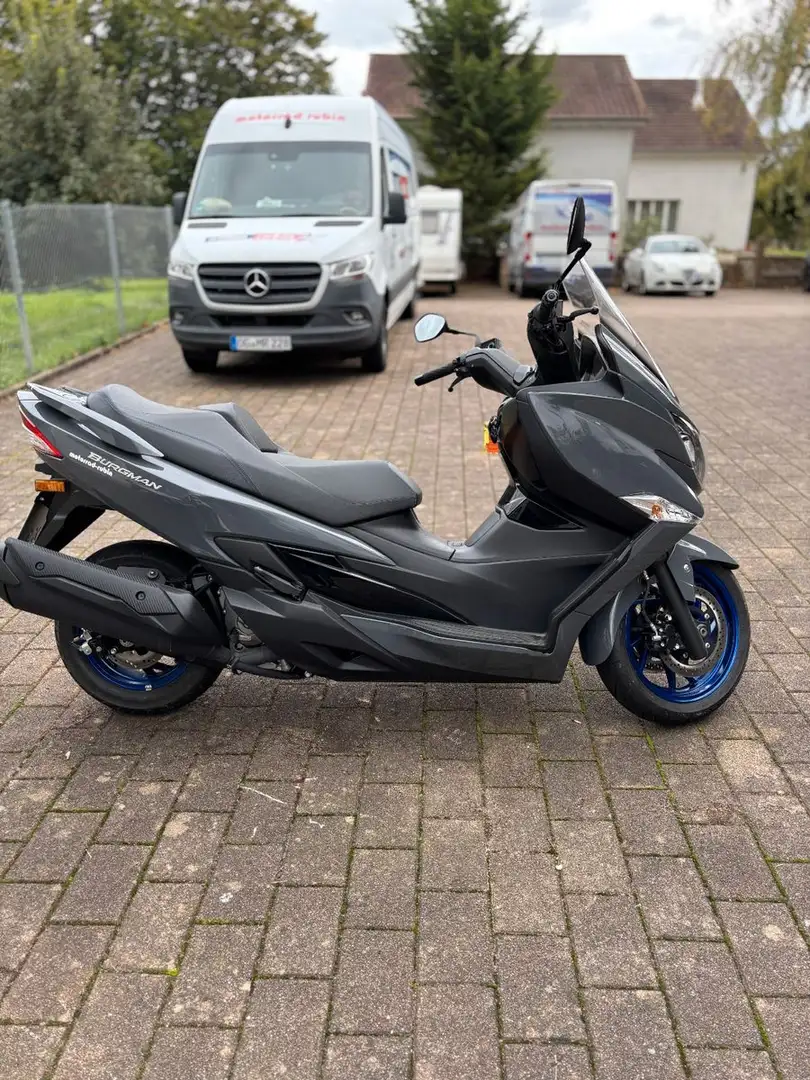 Suzuki Burgman 400 - 1