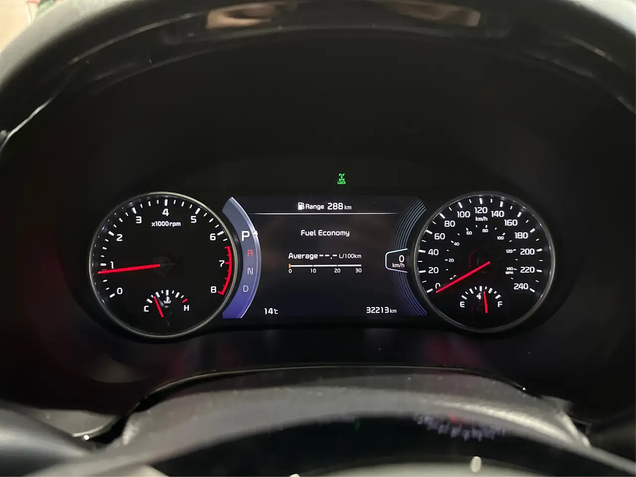 Kia Seltos снимка Kia Seltos