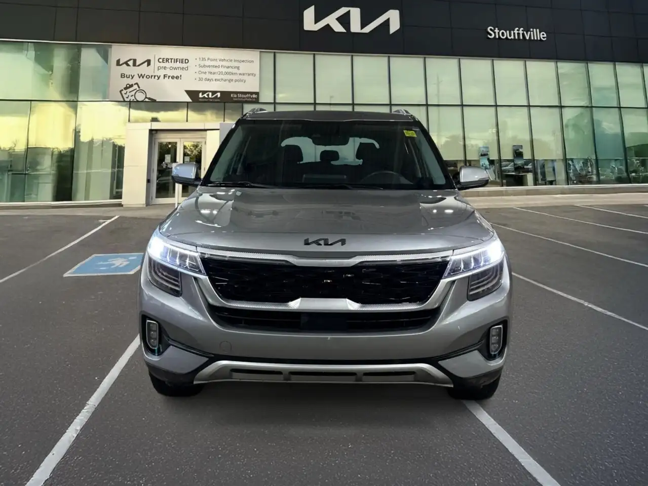 Kia Seltos снимка Kia Seltos