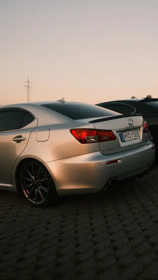 Lexus IS F Plateado - 1