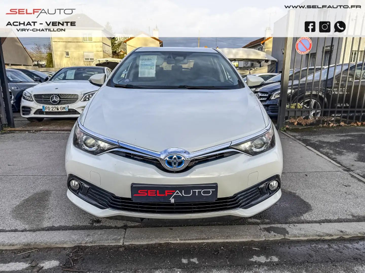 Toyota Auris HSD 136H DESIGN Blanc - 2