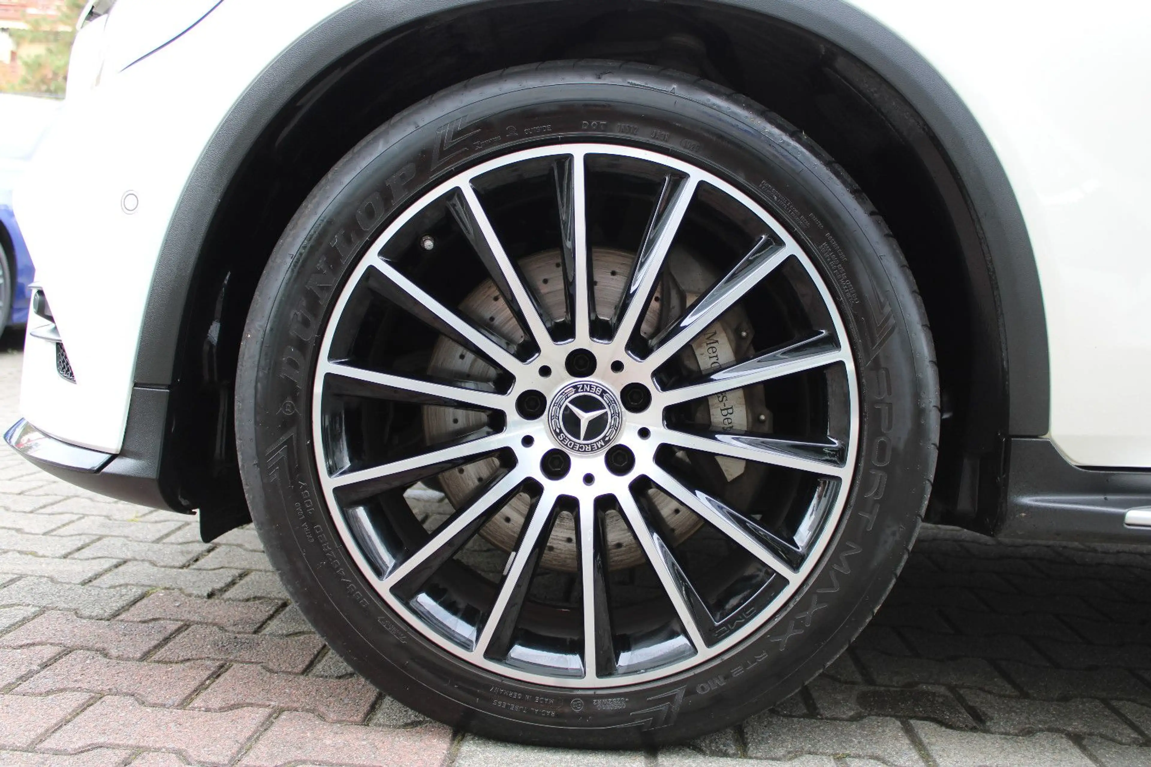 Mercedes-Benz GLC 350 d 4M/AMG/Glasd/Distr/Burm/Standh/360°/AHK — photo 14
