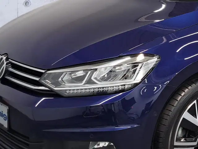Volkswagen Touran view 5