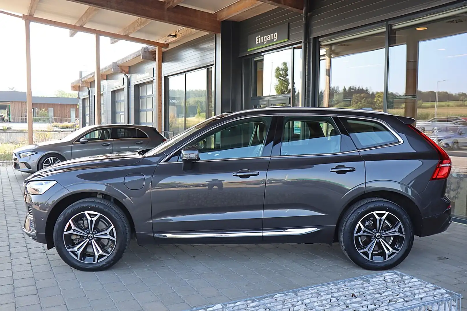 Volvo XC60 T6 AWD Recharge PHEV Inscription Expression Gea... Gris - 2