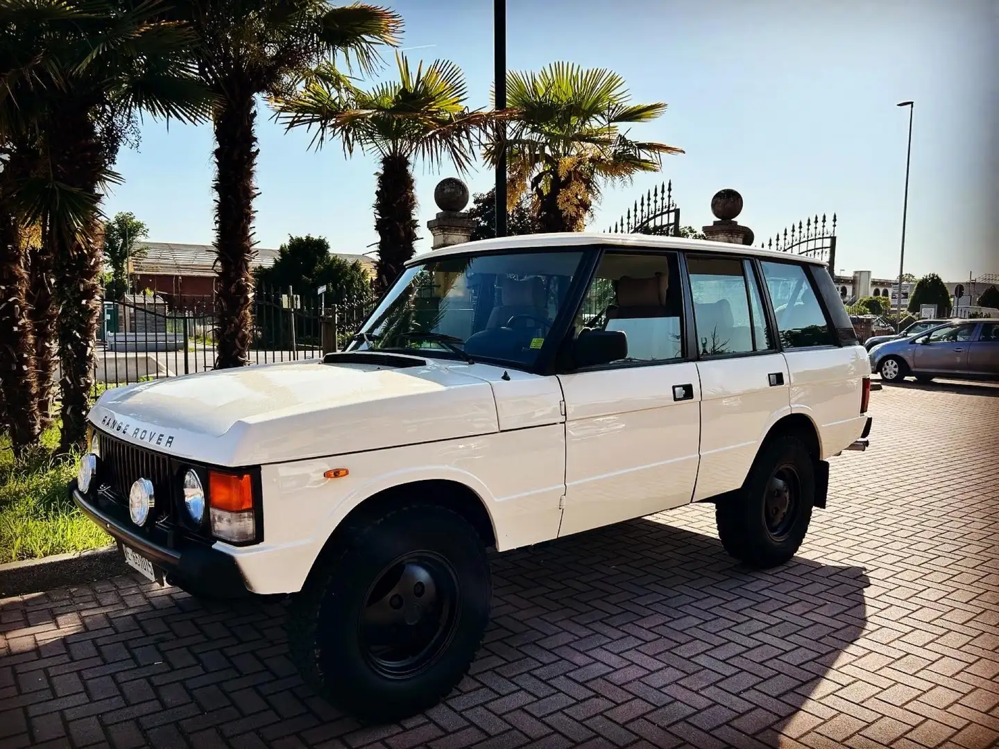 Land Rover Range Rover 5 p 3.5 V8 Weiß - 1