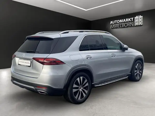 Mercedes-Benz GLE view 4