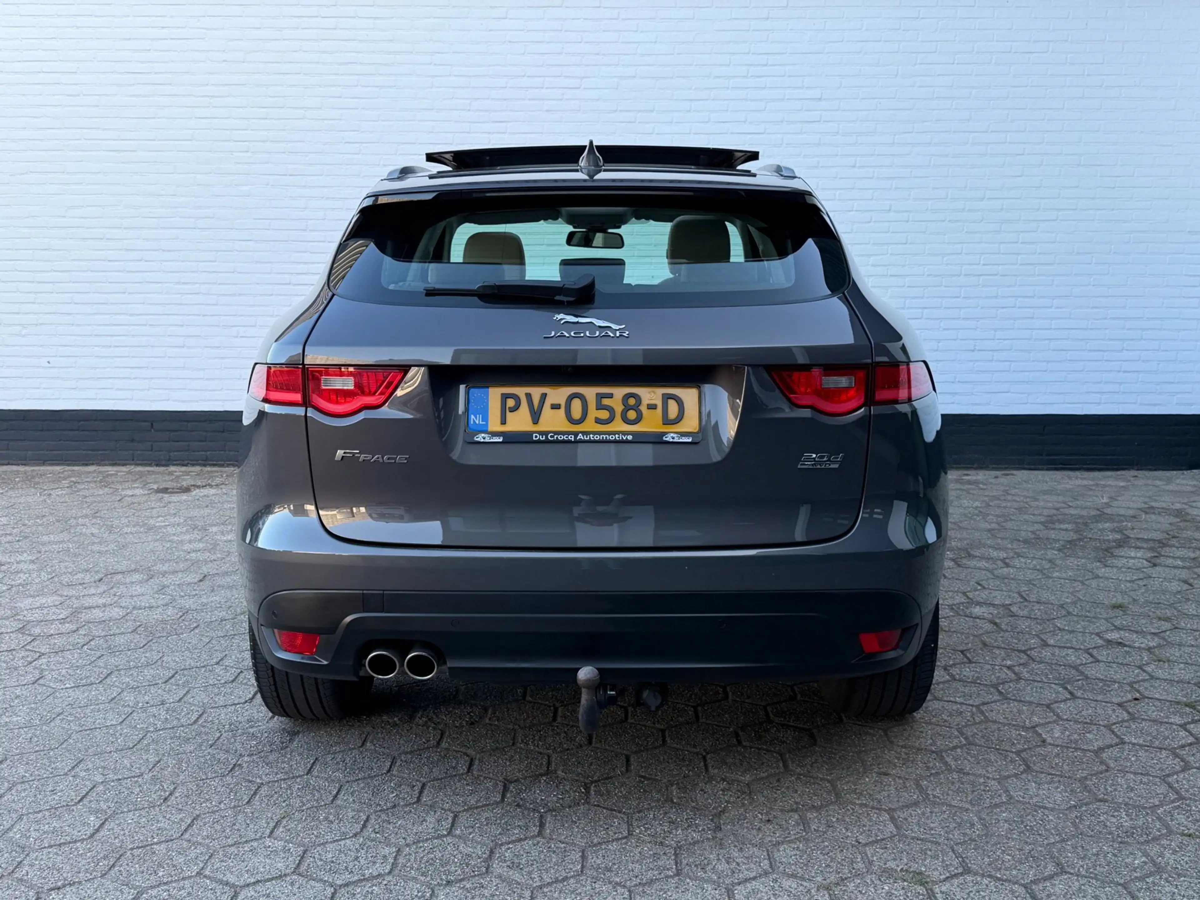 Jaguar F-Pace 2.0 Portfolio AWD 20d PANO l LEDER l TREKHAAK! — photo 5