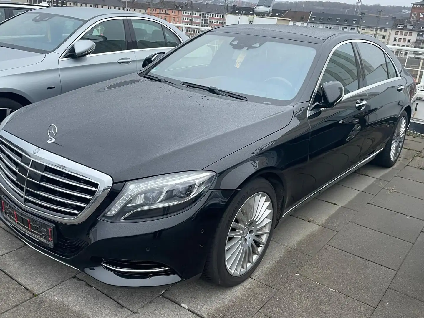 Mercedes-Benz S 500 4Matic L+EXKLUSIV+NACHTSICHT+BURMESTER+TV+ Noir - 2